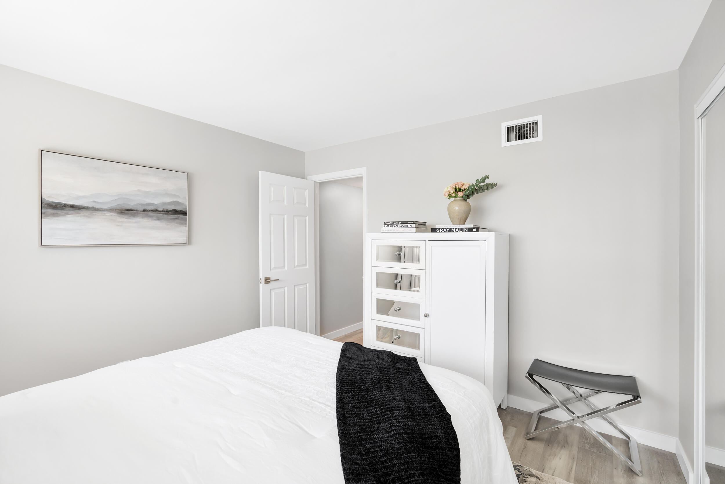 PINNACLE PORT - Residential