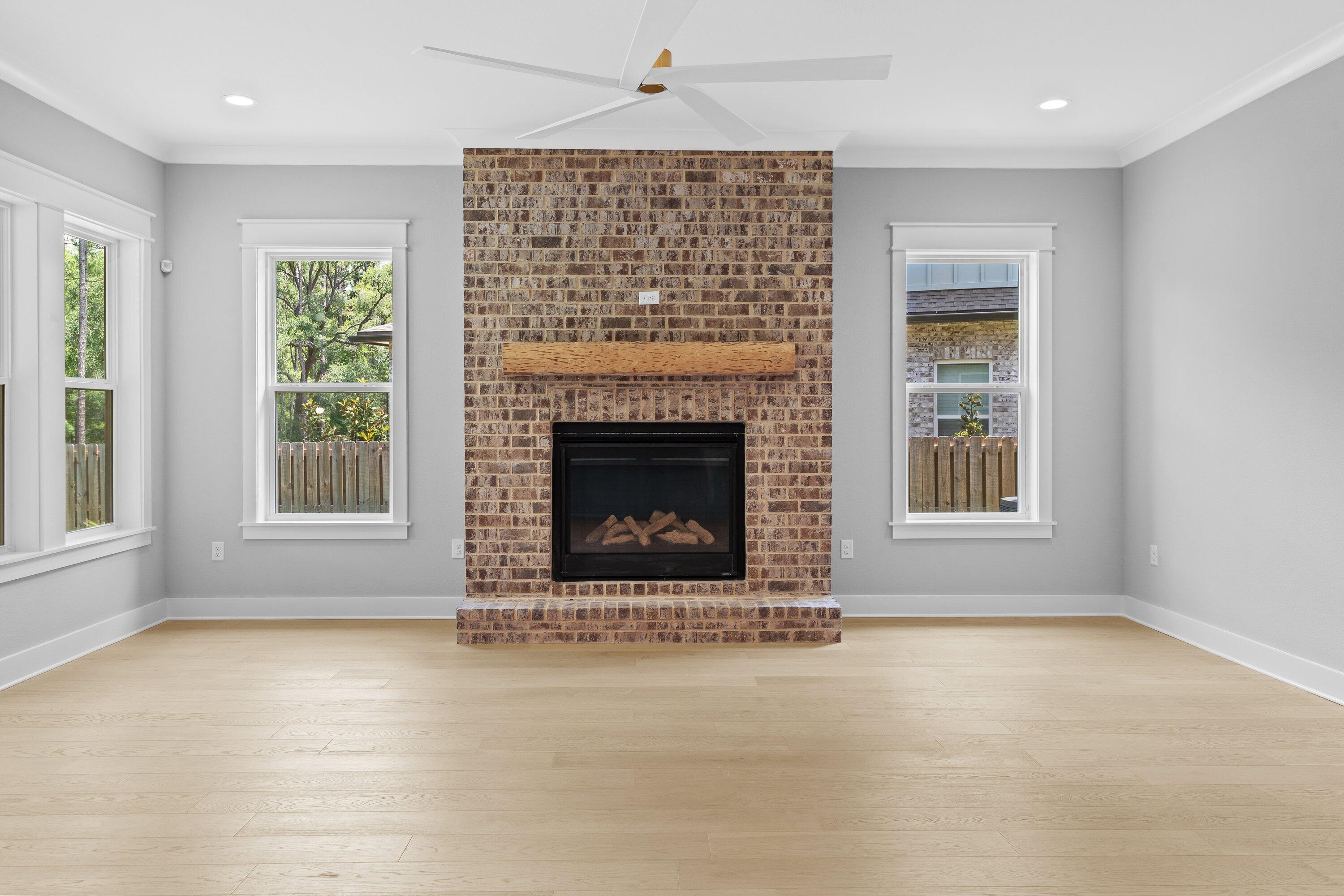 HAMMOCK BAY - Residential