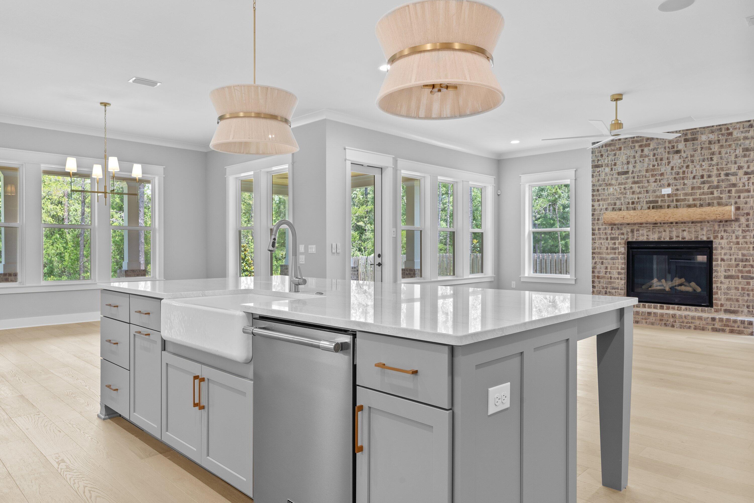 HAMMOCK BAY - Residential