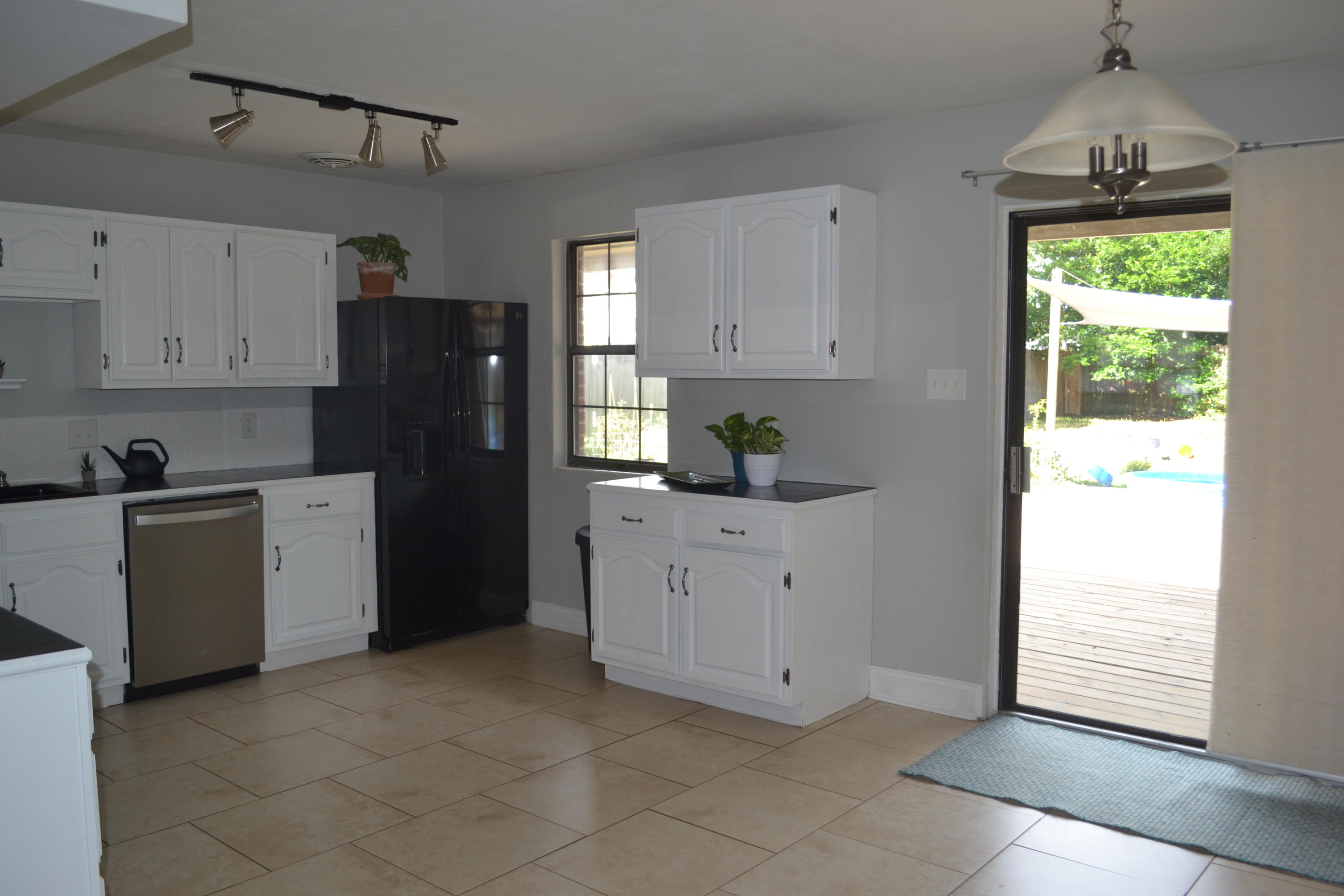 113 MEMORIAL PKWY NWFORT WALTON BEACH, FL, 325481ST ADD VESTA HTSLOT 28 BLK 6 - Residential