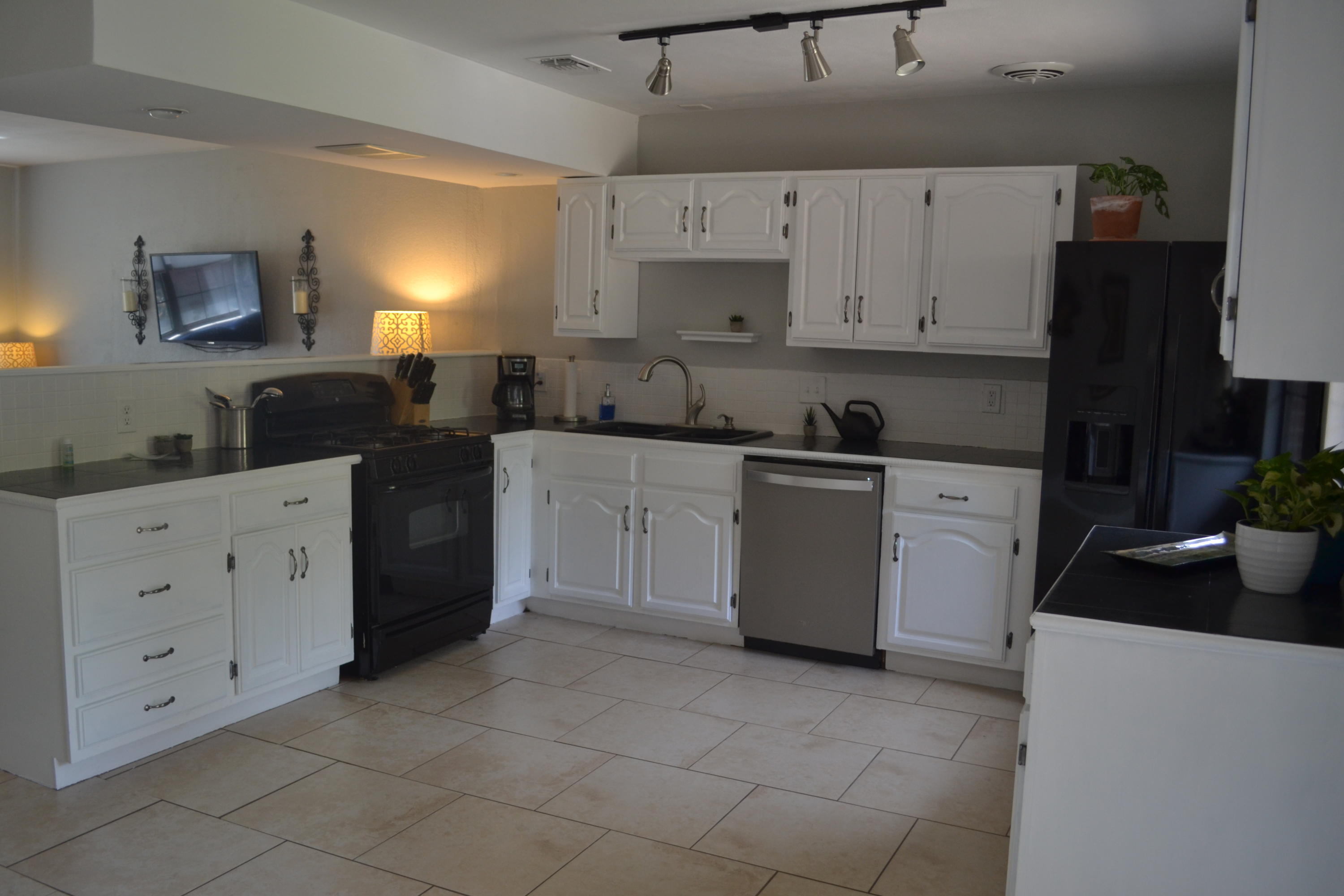 113 MEMORIAL PKWY NWFORT WALTON BEACH, FL, 325481ST ADD VESTA HTSLOT 28 BLK 6 - Residential