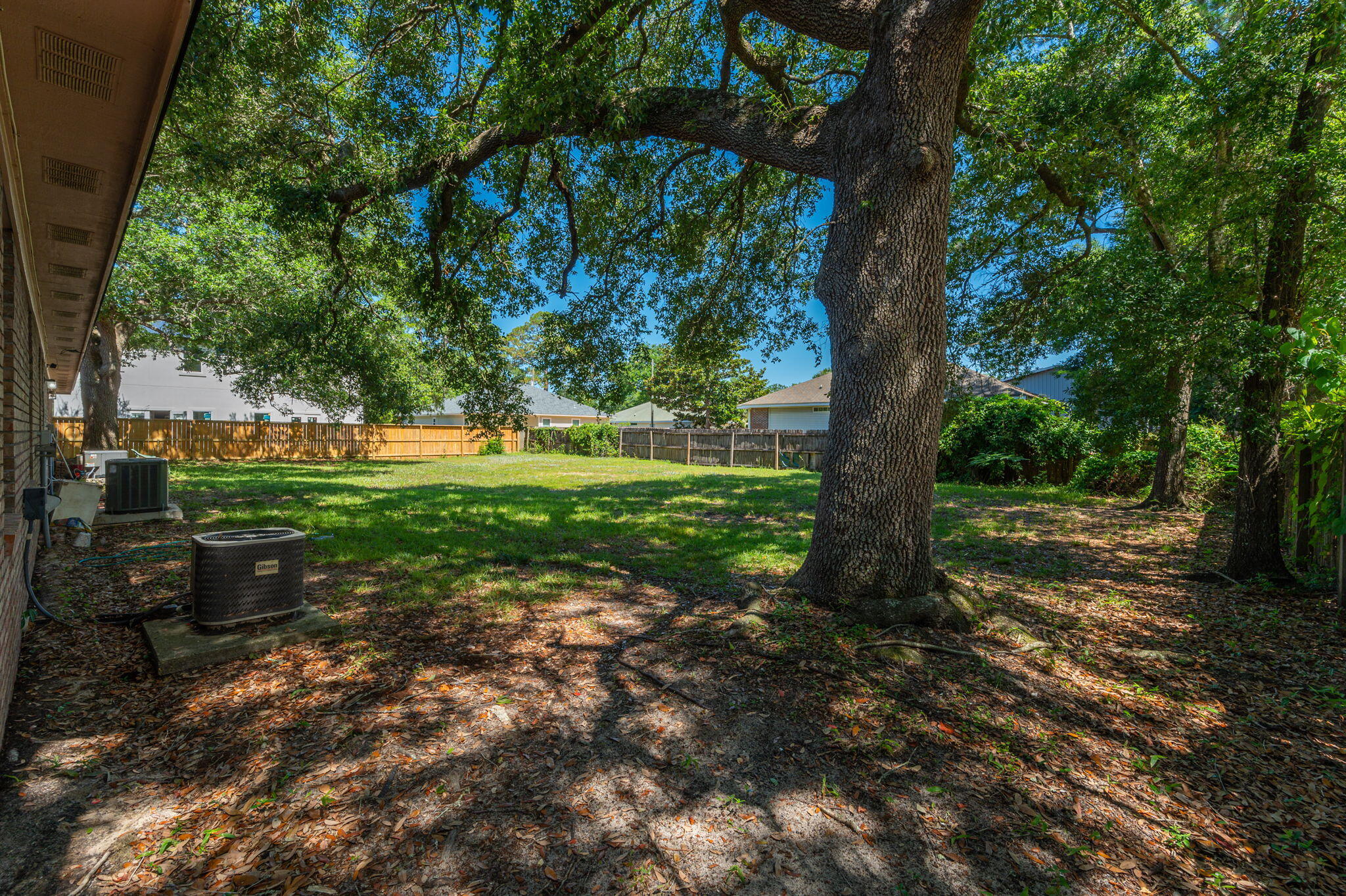 PALMETTO ESTATES UNREC - Residential Lease