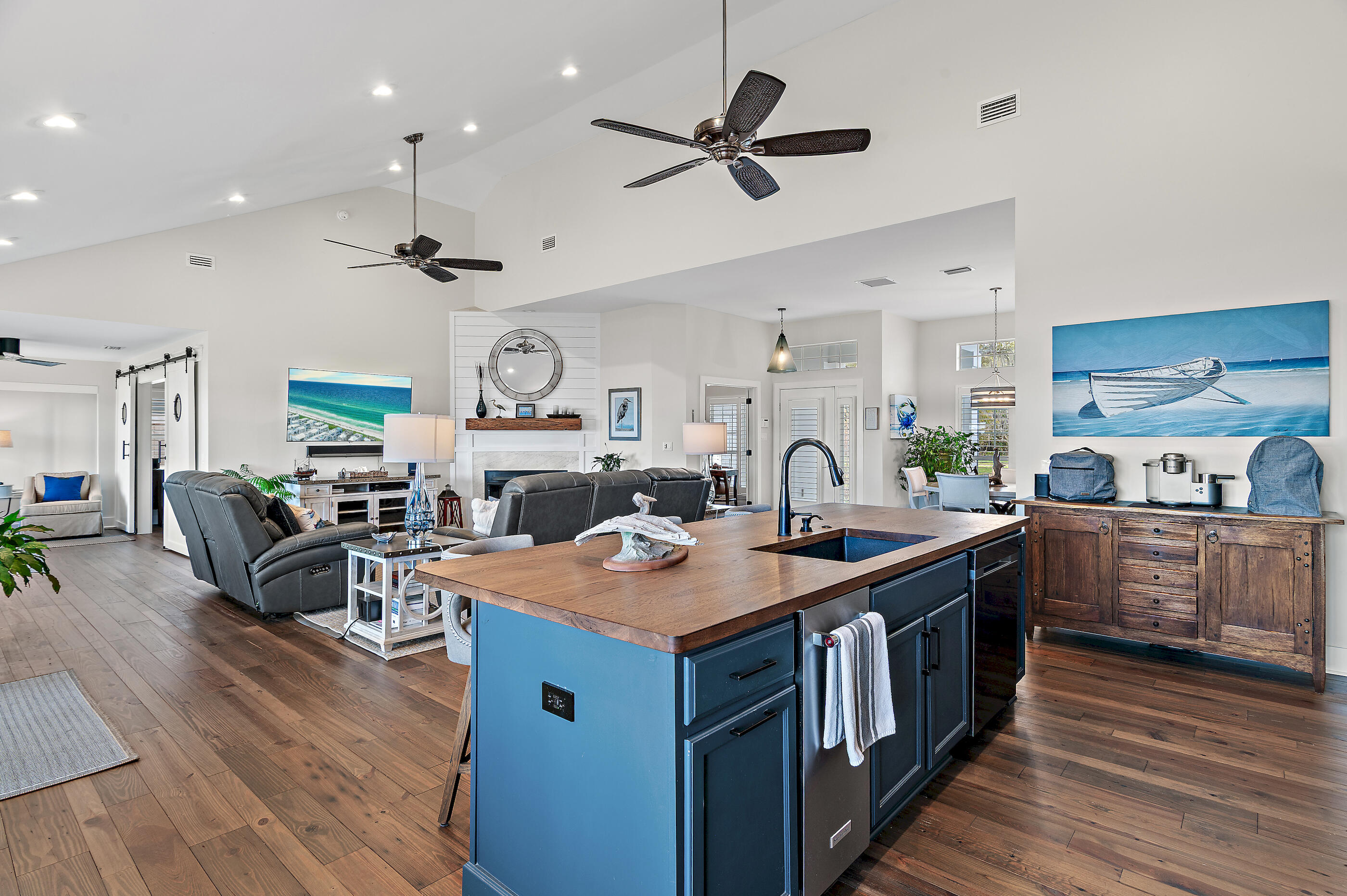 TURQUOISE BEACH - Residential