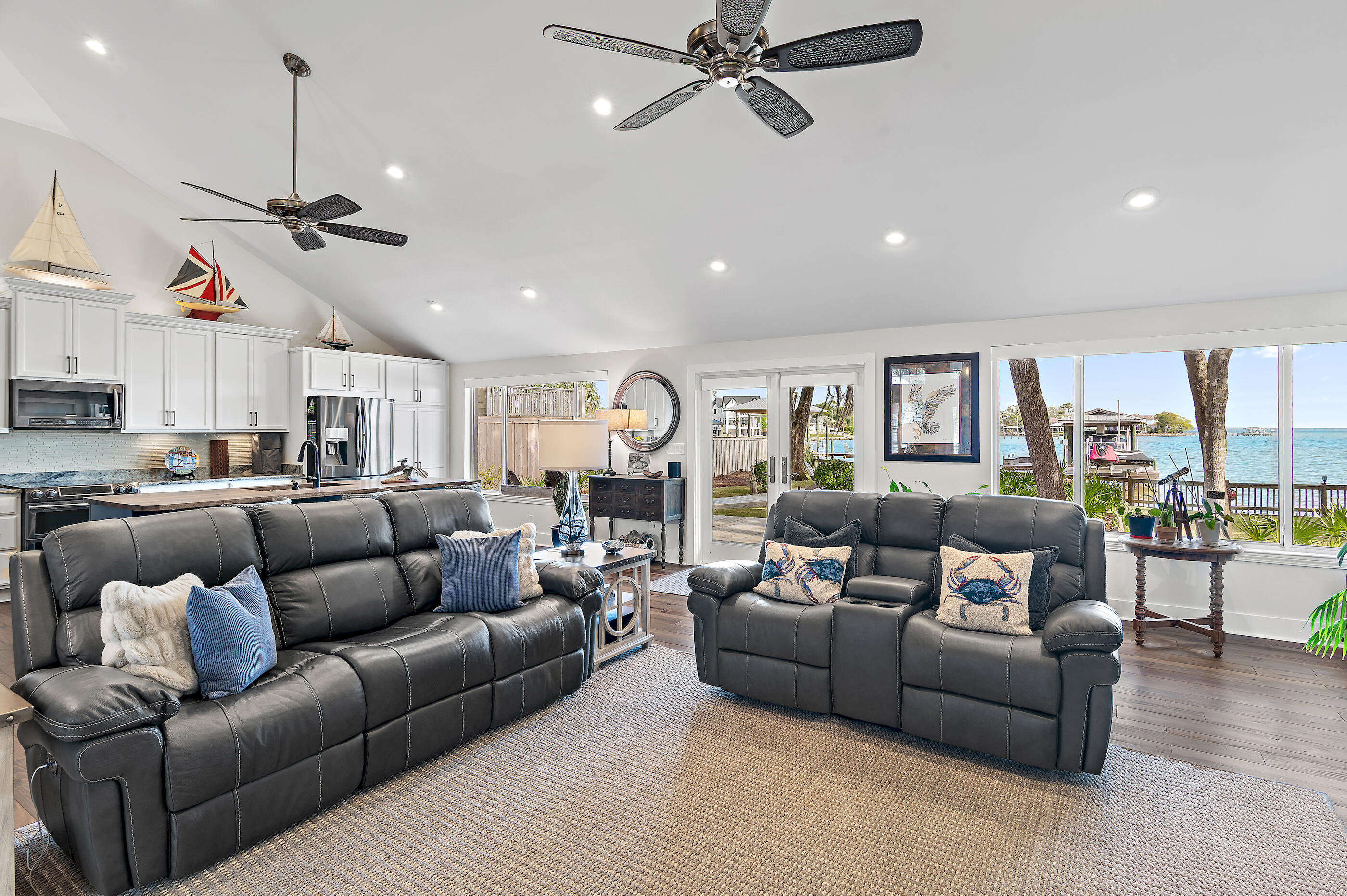 TURQUOISE BEACH - Residential