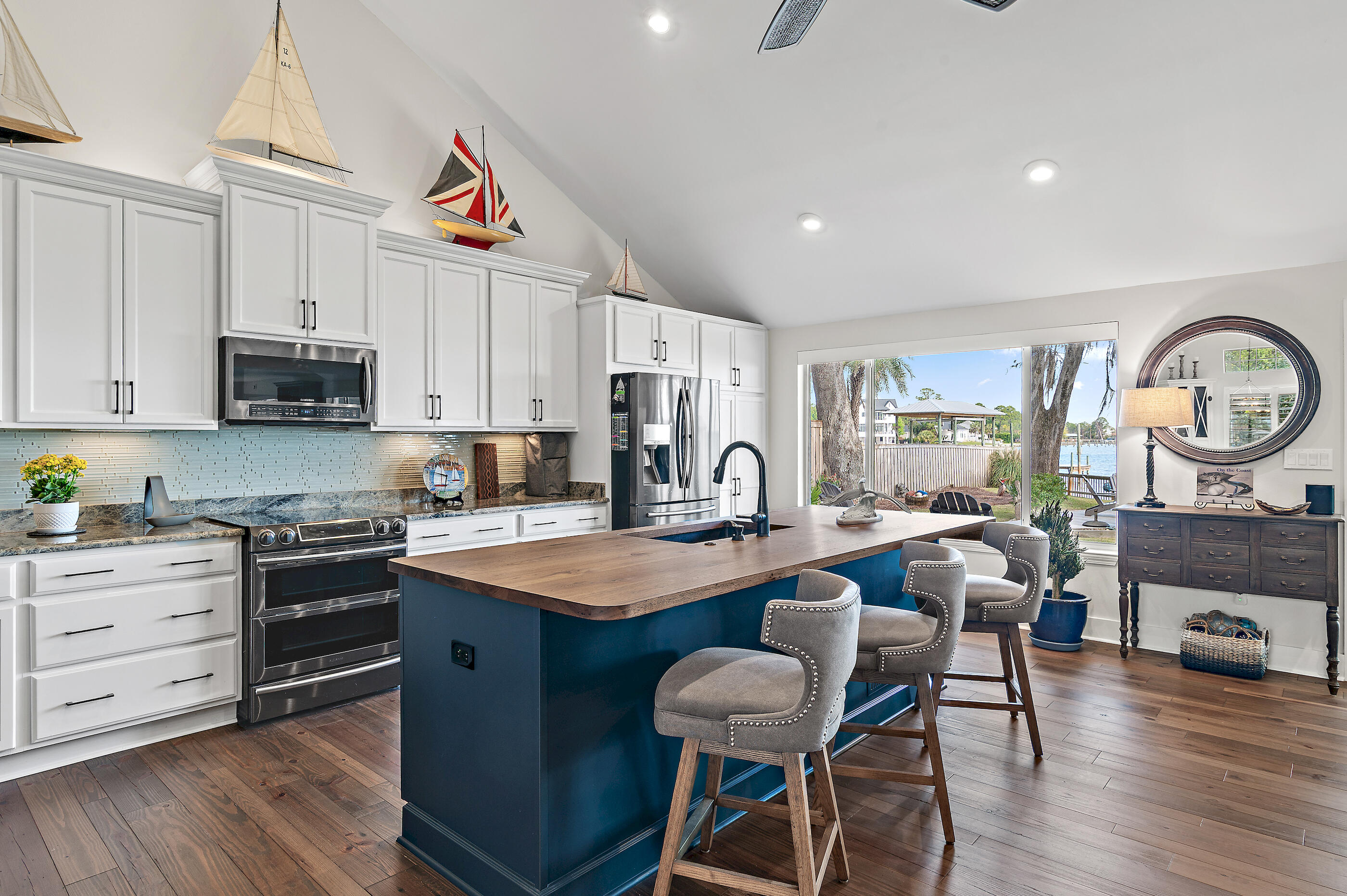 TURQUOISE BEACH - Residential