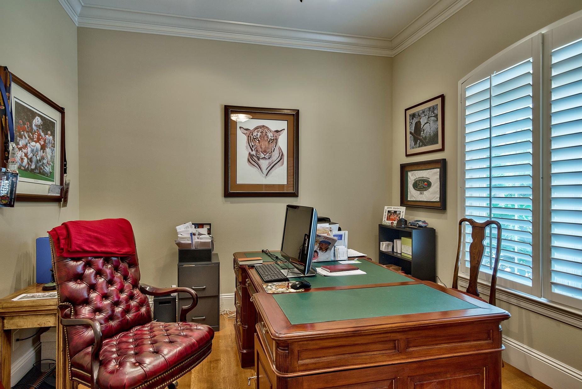 ISLAND GREEN - Residential