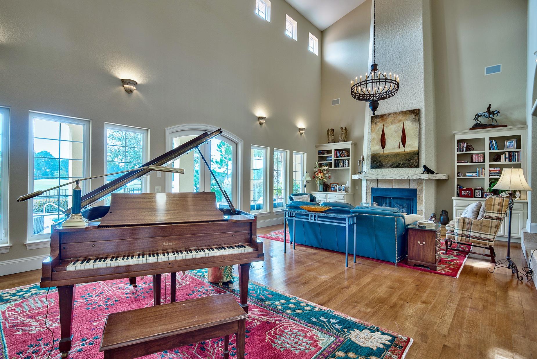 ISLAND GREEN - Residential