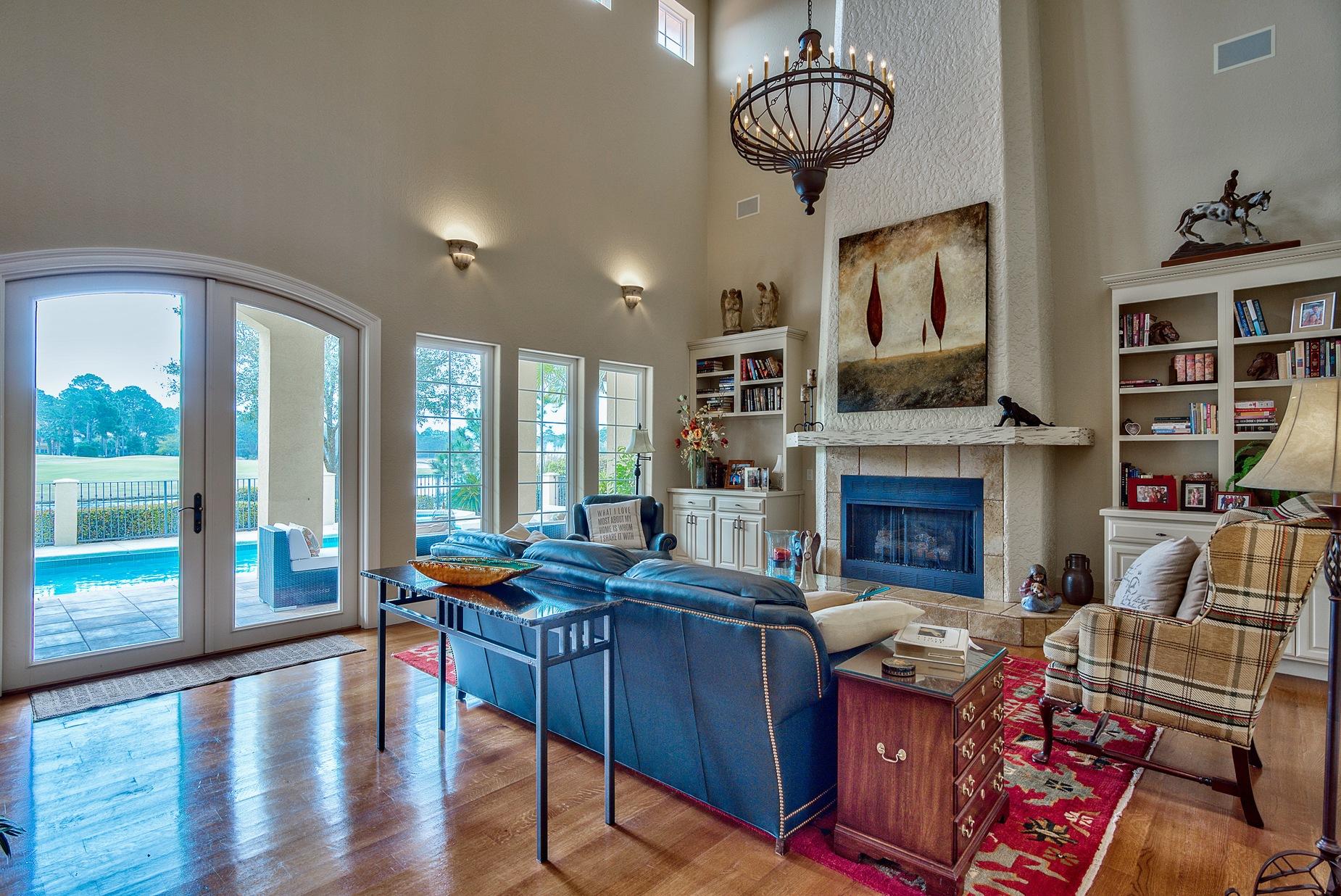 ISLAND GREEN - Residential