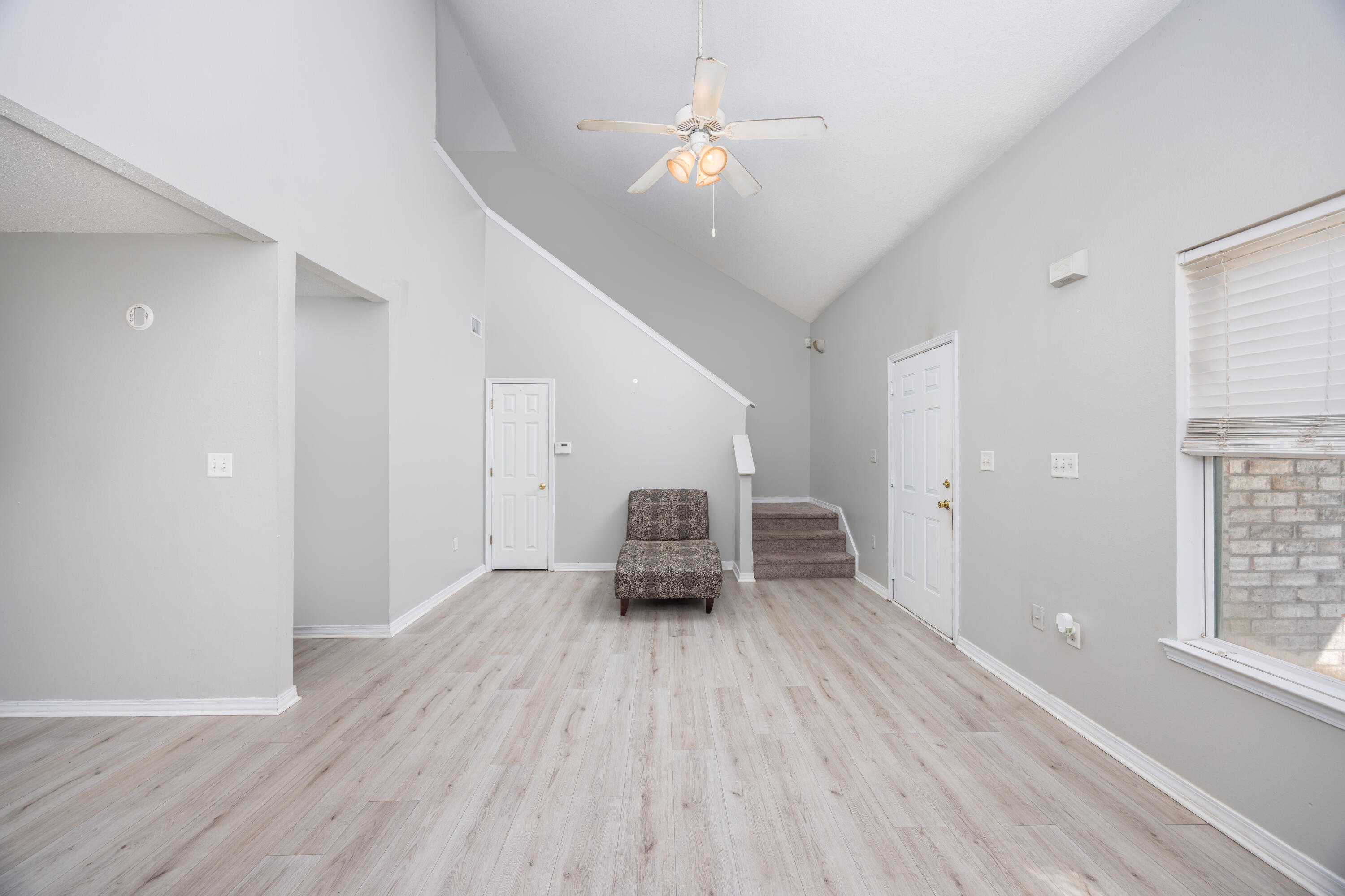 SANTA ROSA OAKS CONDOMINIUM - Residential