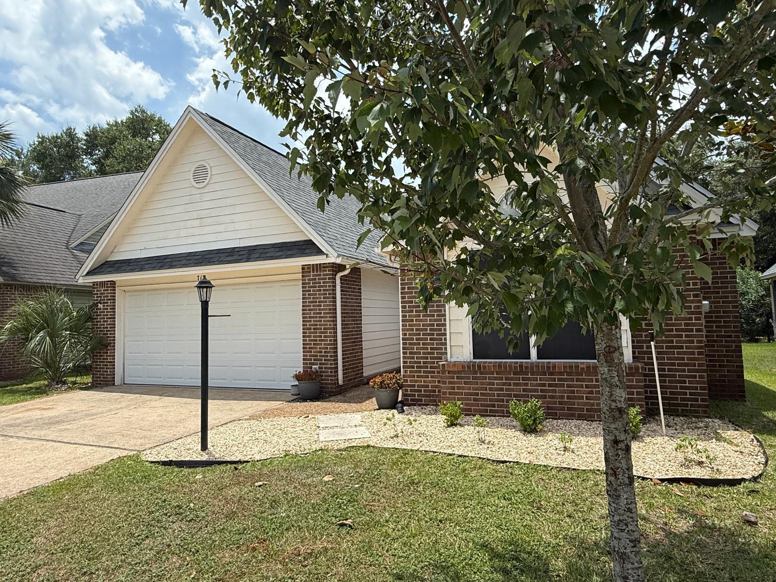 FAIRWAY LAKES PH 1 - Residential Lease