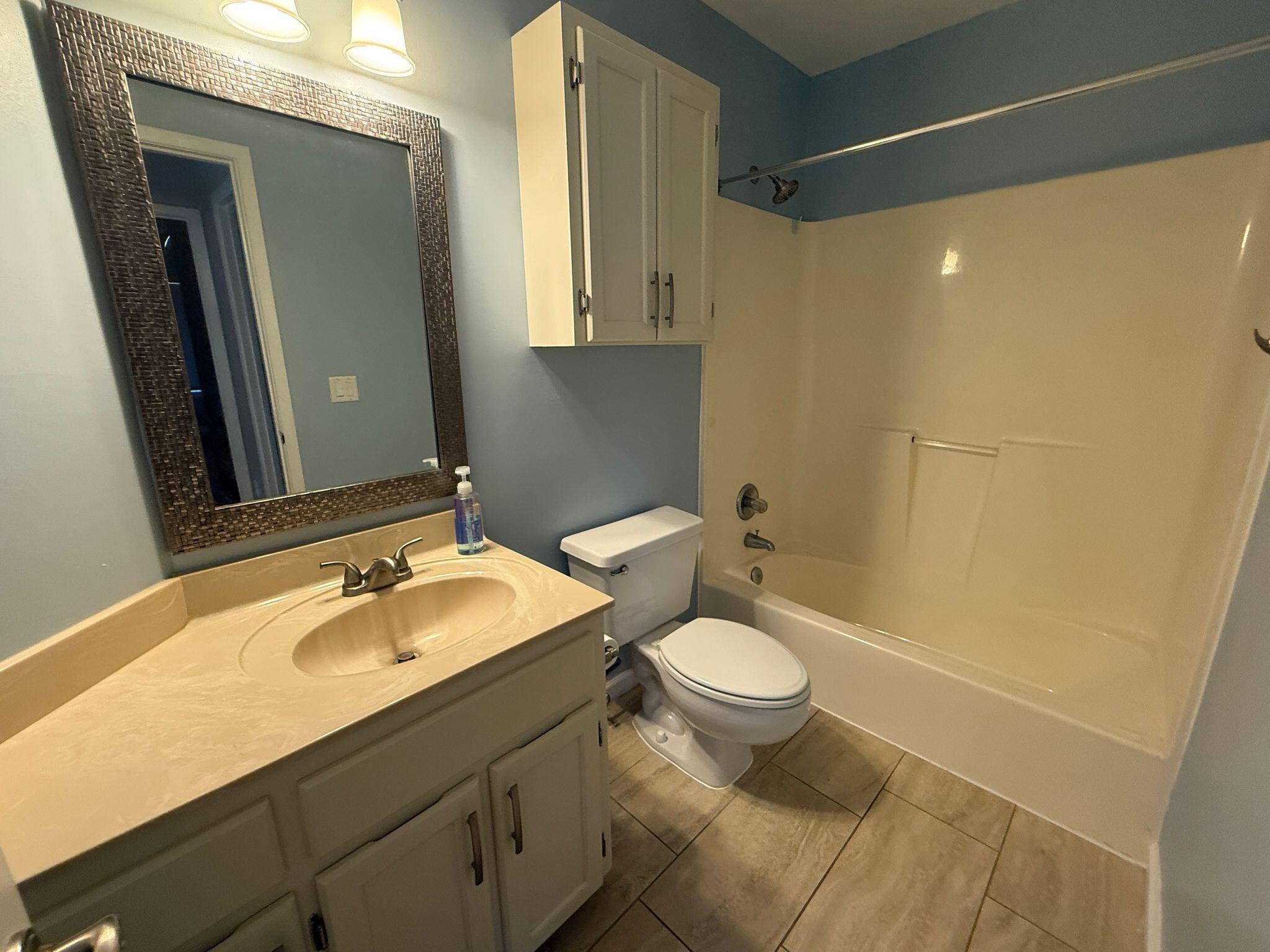 FAIRWAY LAKES PH 1 - Residential Lease