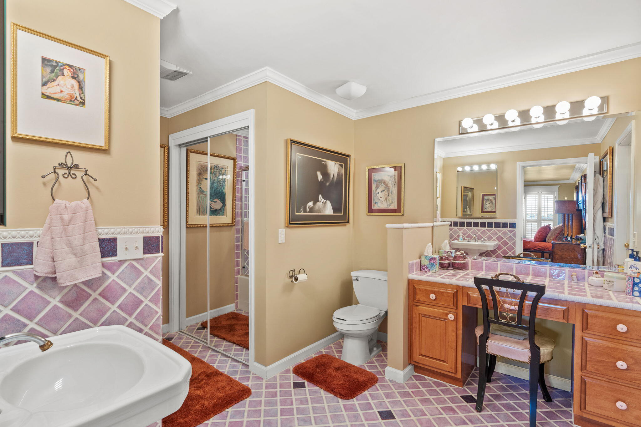 PARADISE POINT - Residential