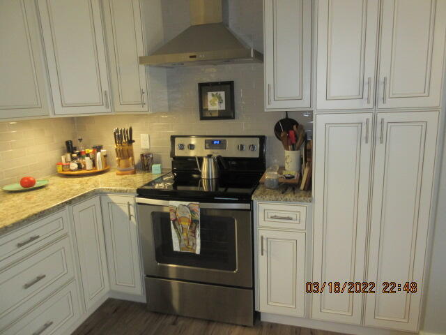 DONLABROOK GARDYNS - Residential