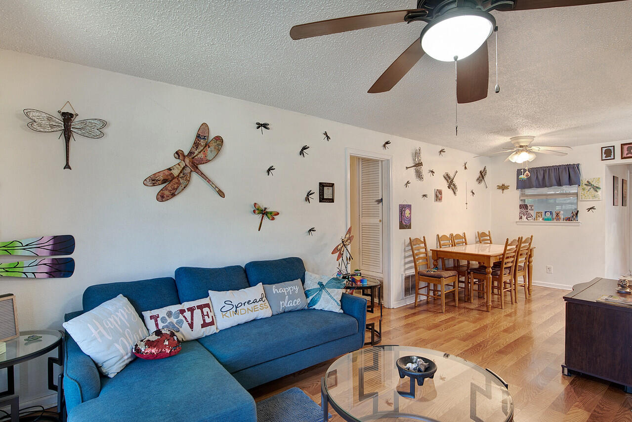 GARNIERS BEACH 6TH - Residential