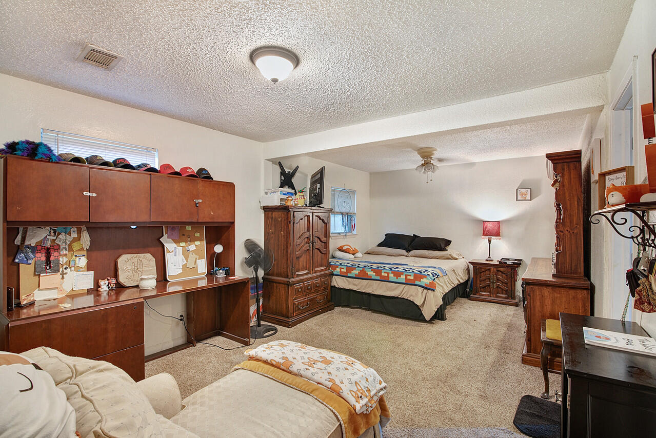 GARNIERS BEACH 6TH - Residential