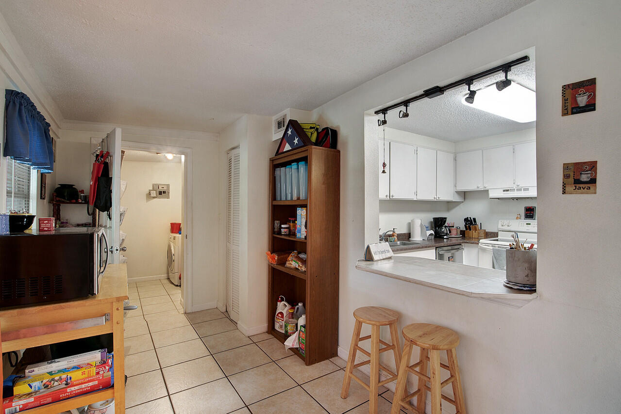 GARNIERS BEACH 6TH - Residential