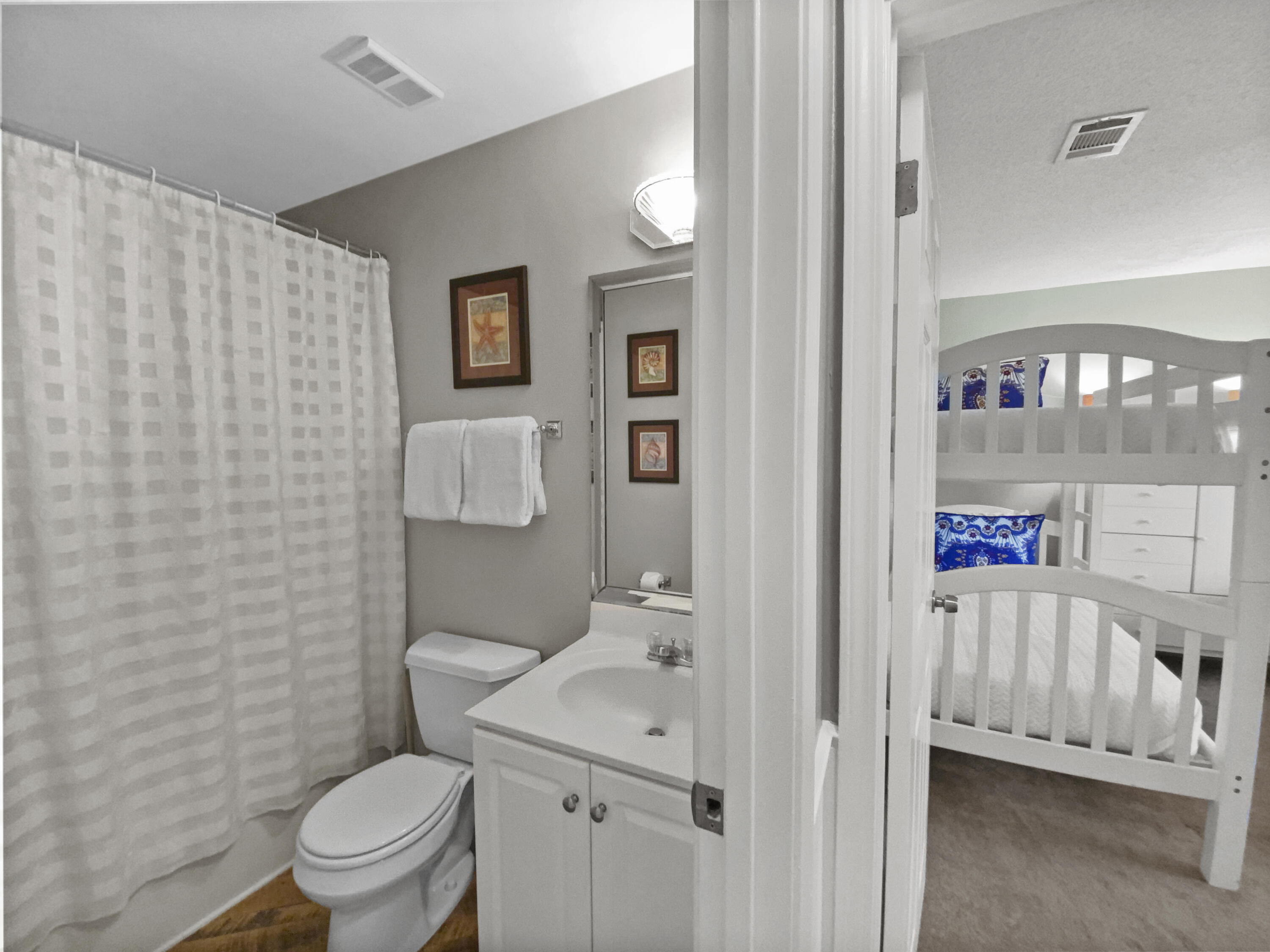 RAMSGATE HARBOUR PH 4 CONDO - Residential