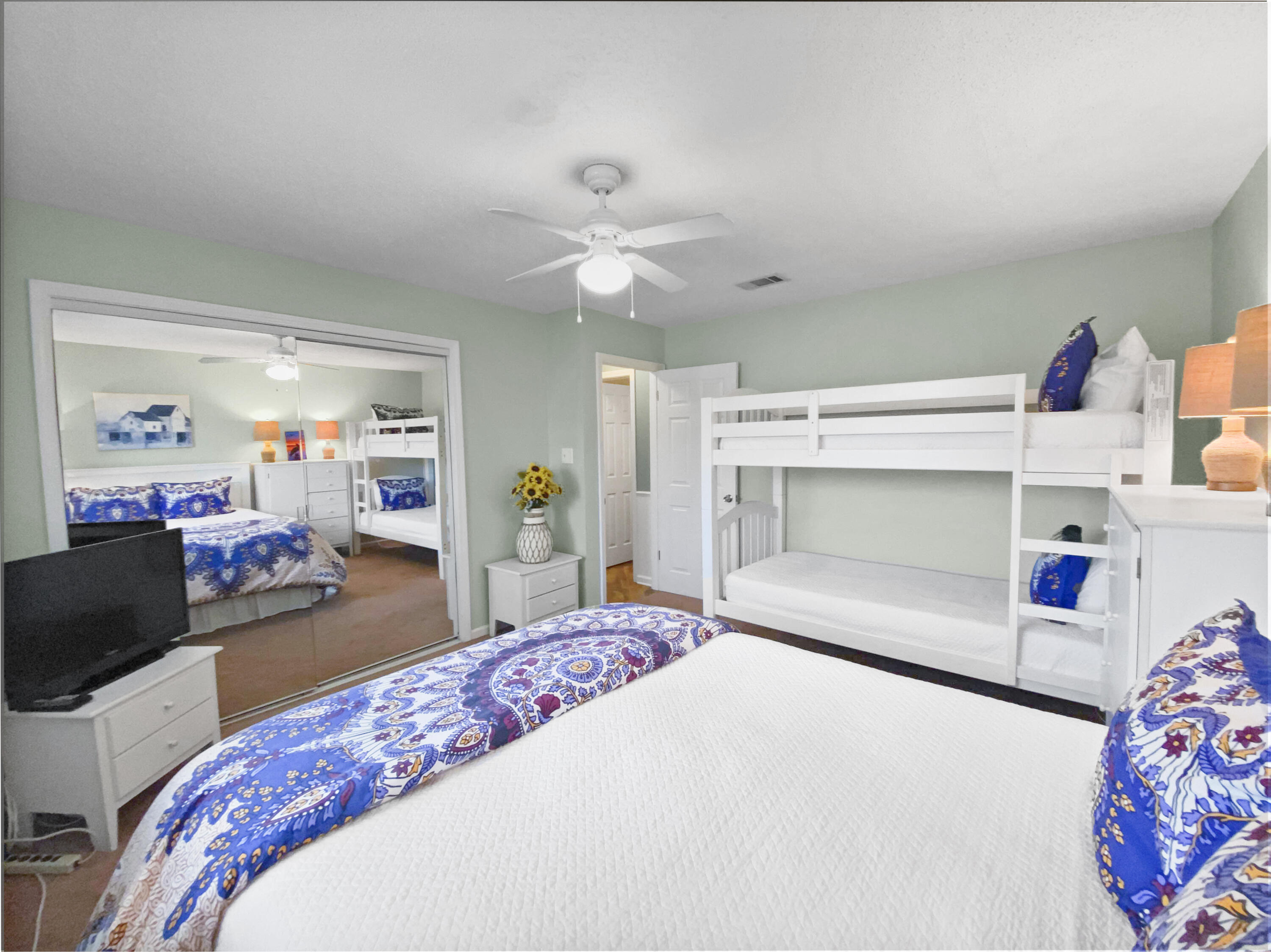 RAMSGATE HARBOUR PH 4 CONDO - Residential