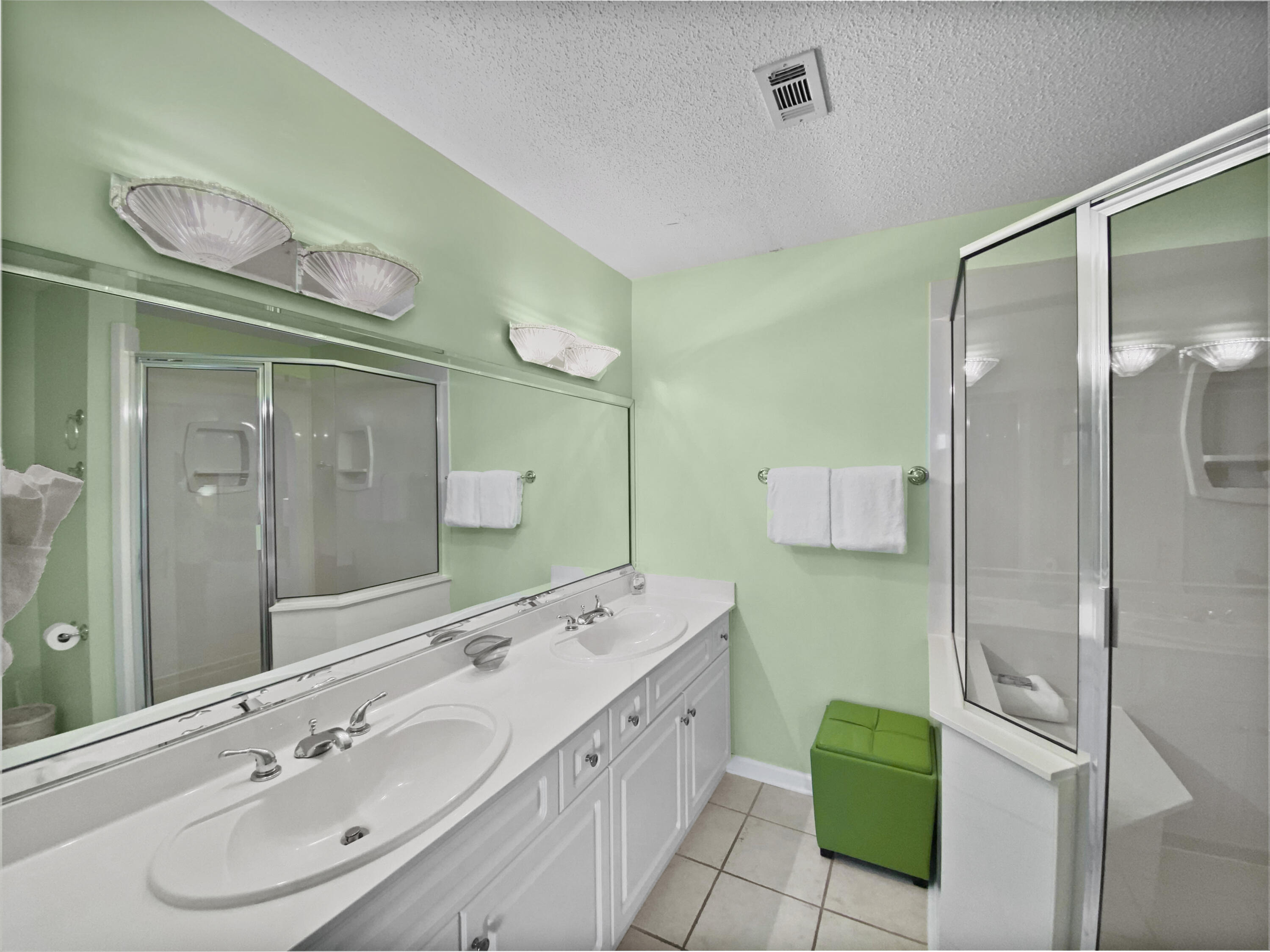 RAMSGATE HARBOUR PH 4 CONDO - Residential