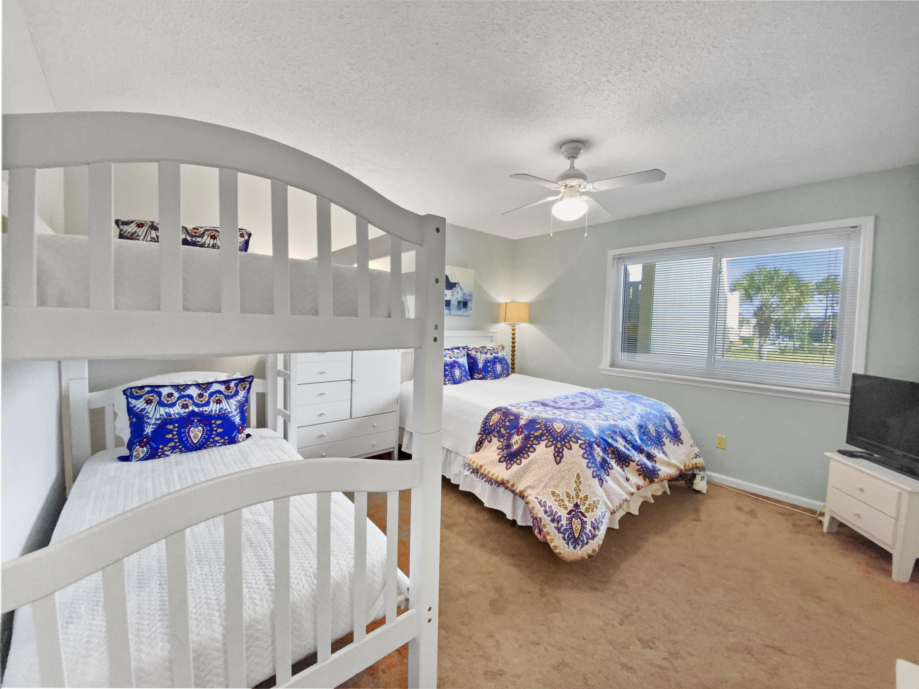 RAMSGATE HARBOUR PH 4 CONDO - Residential