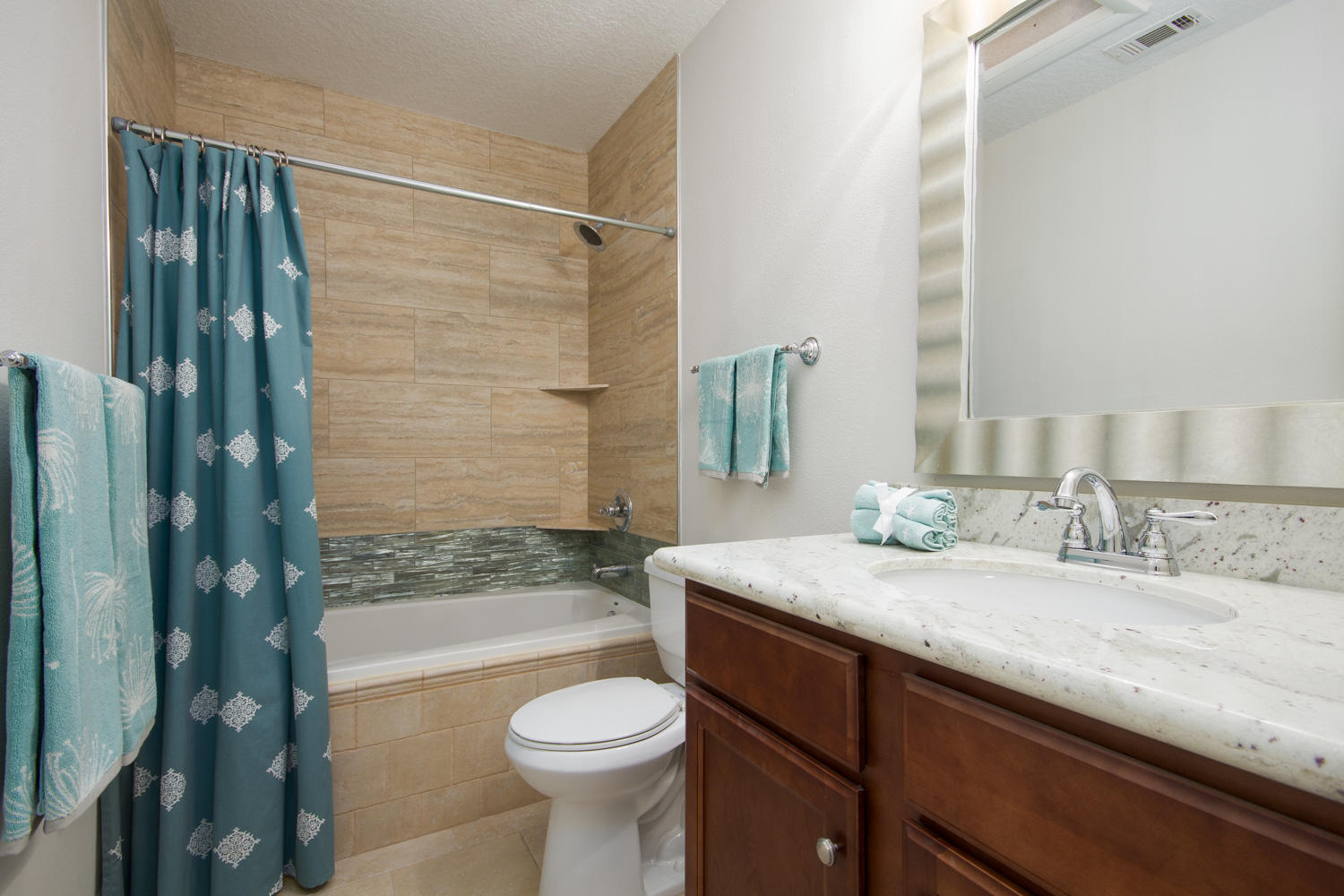 FOX DEN VILLAGES PHASE II LOT5 BLK C AS DES IN OR 3583 PG 750 LESS ALL MINERAL RIGHTS - Residential