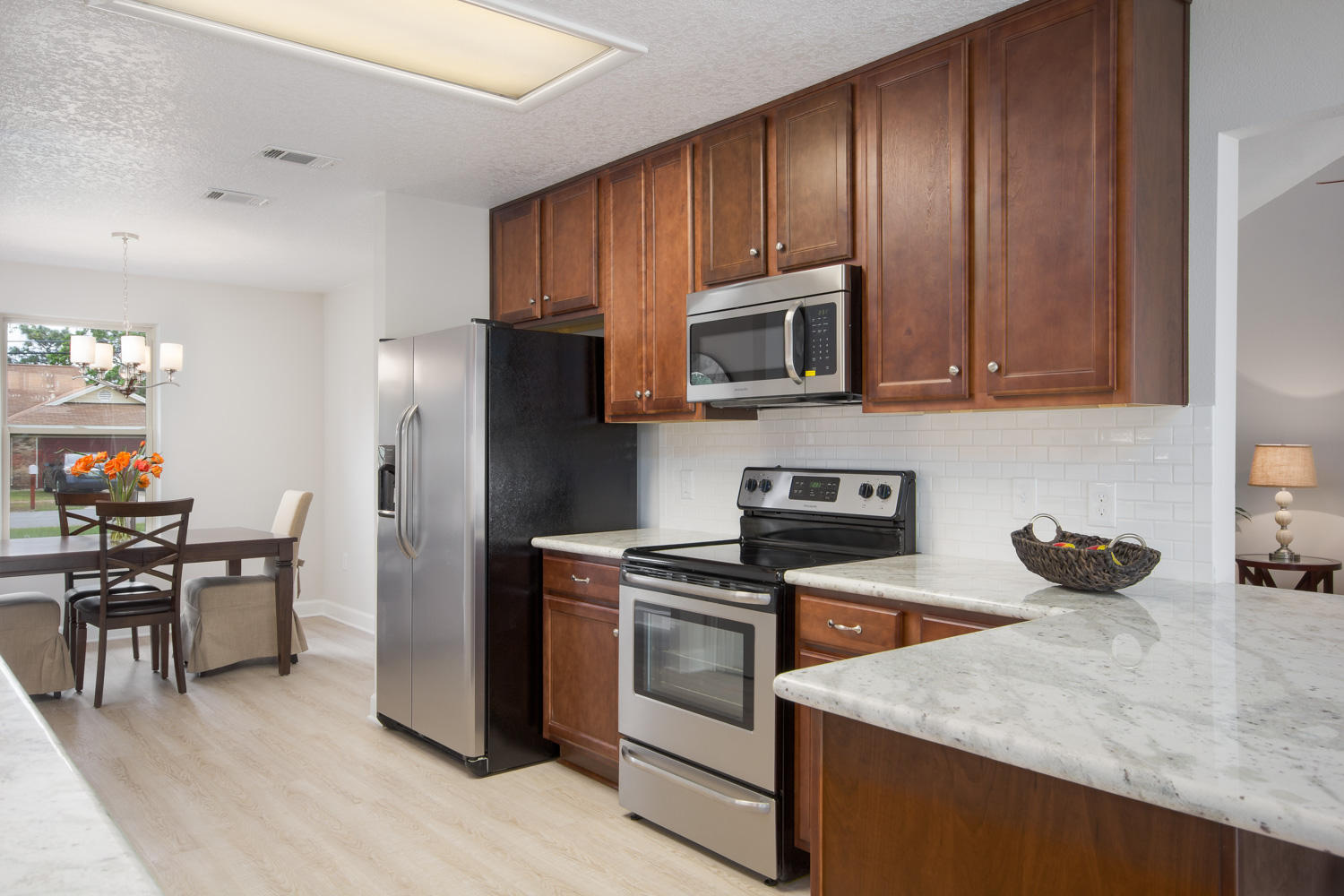 FOX DEN VILLAGES PHASE II LOT5 BLK C AS DES IN OR 3583 PG 750 LESS ALL MINERAL RIGHTS - Residential