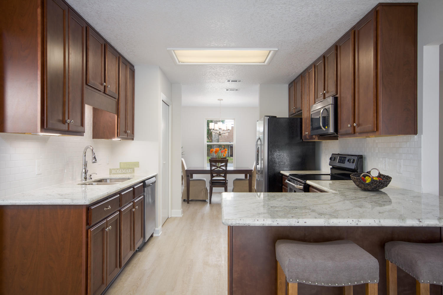 FOX DEN VILLAGES PHASE II LOT5 BLK C AS DES IN OR 3583 PG 750 LESS ALL MINERAL RIGHTS - Residential