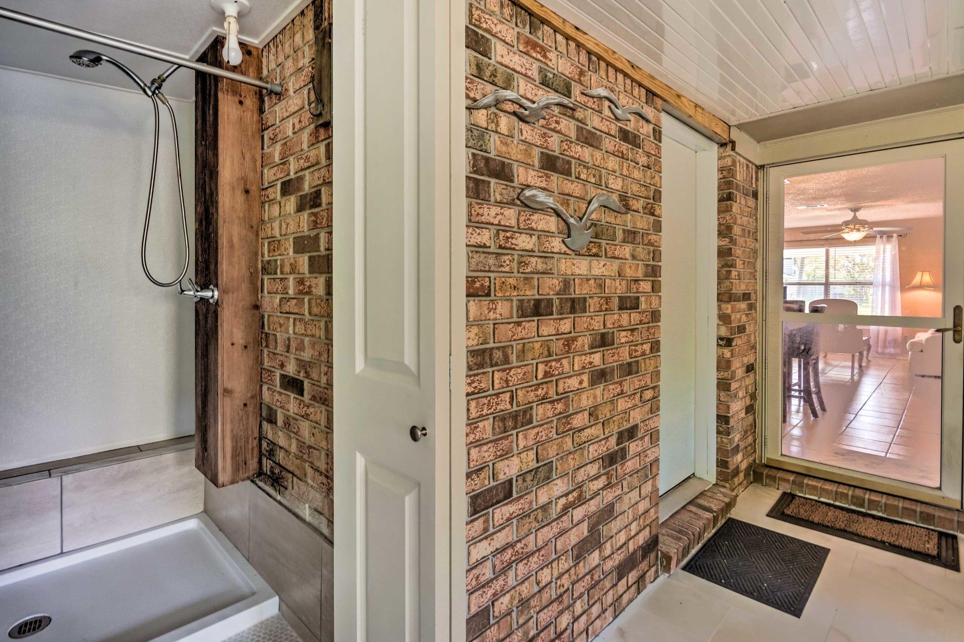 SANTA ROSA SHORES 3RD ADDN - Residential