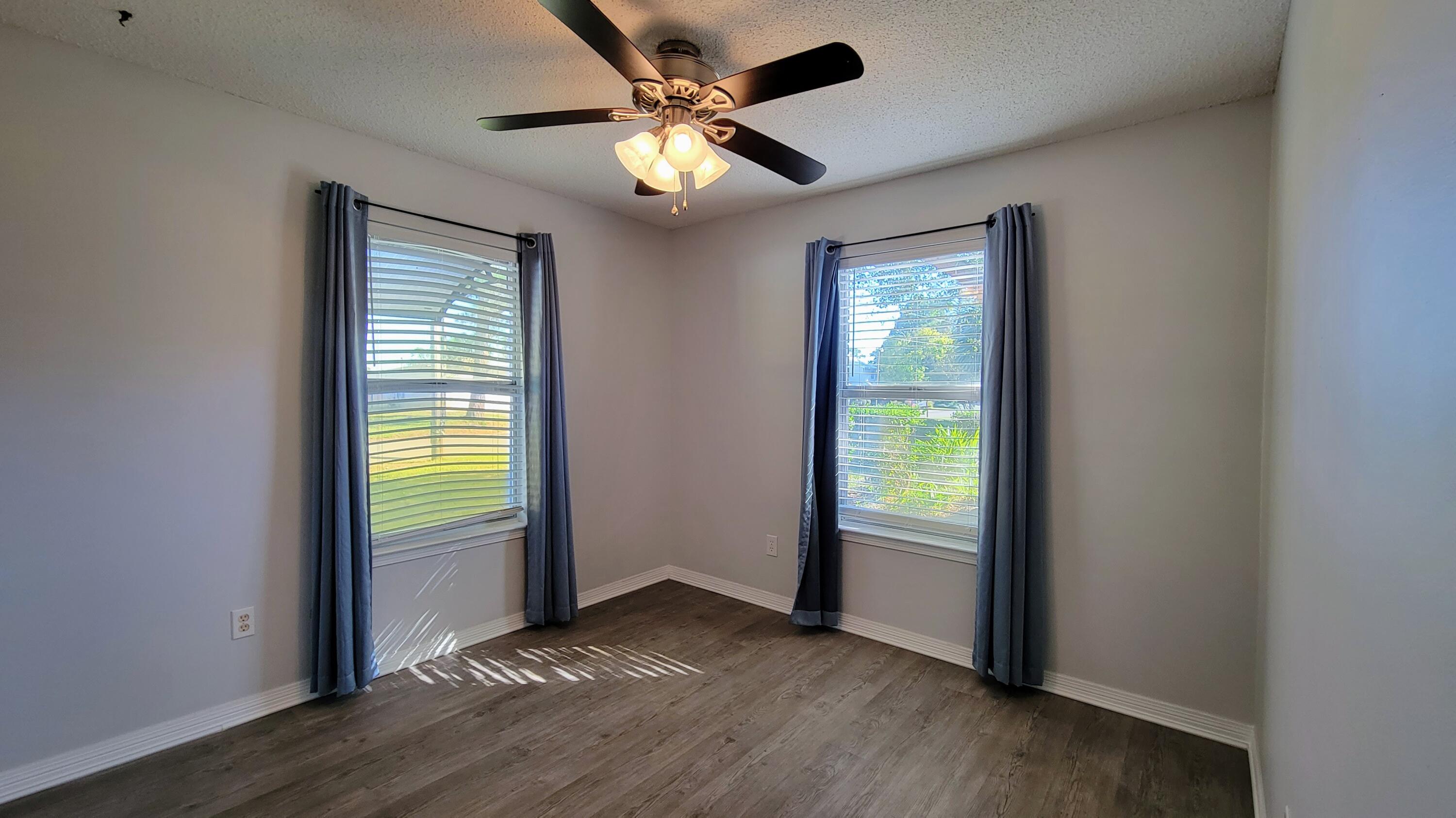 SANTA ROSA SHORES 3RD ADDN - Residential