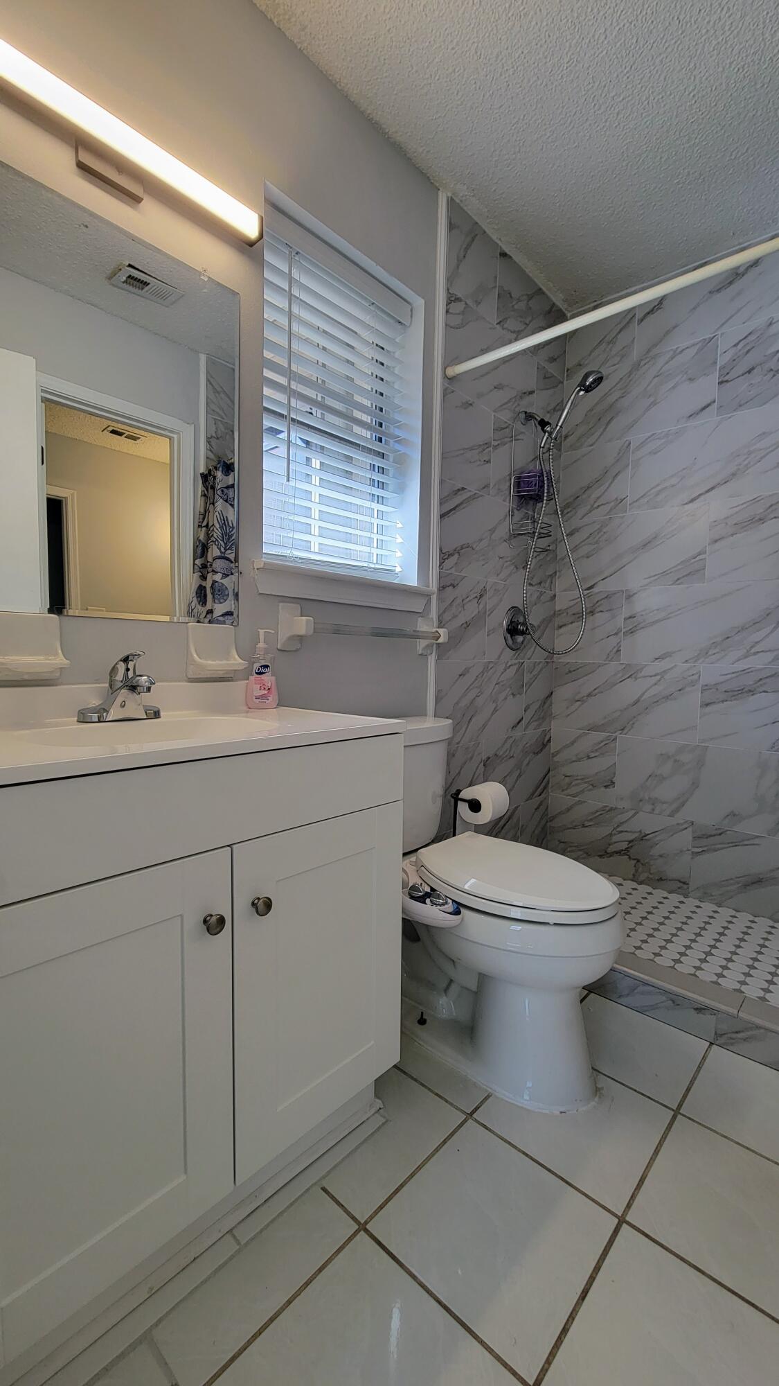 SANTA ROSA SHORES 3RD ADDN - Residential