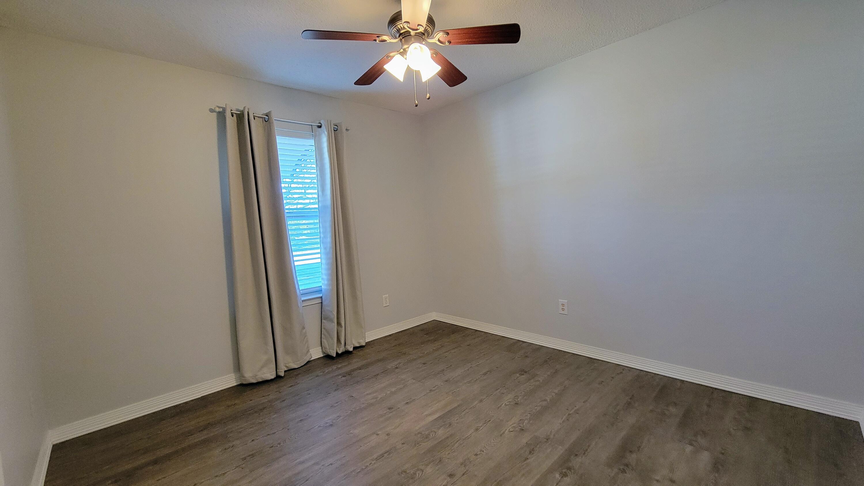 SANTA ROSA SHORES 3RD ADDN - Residential