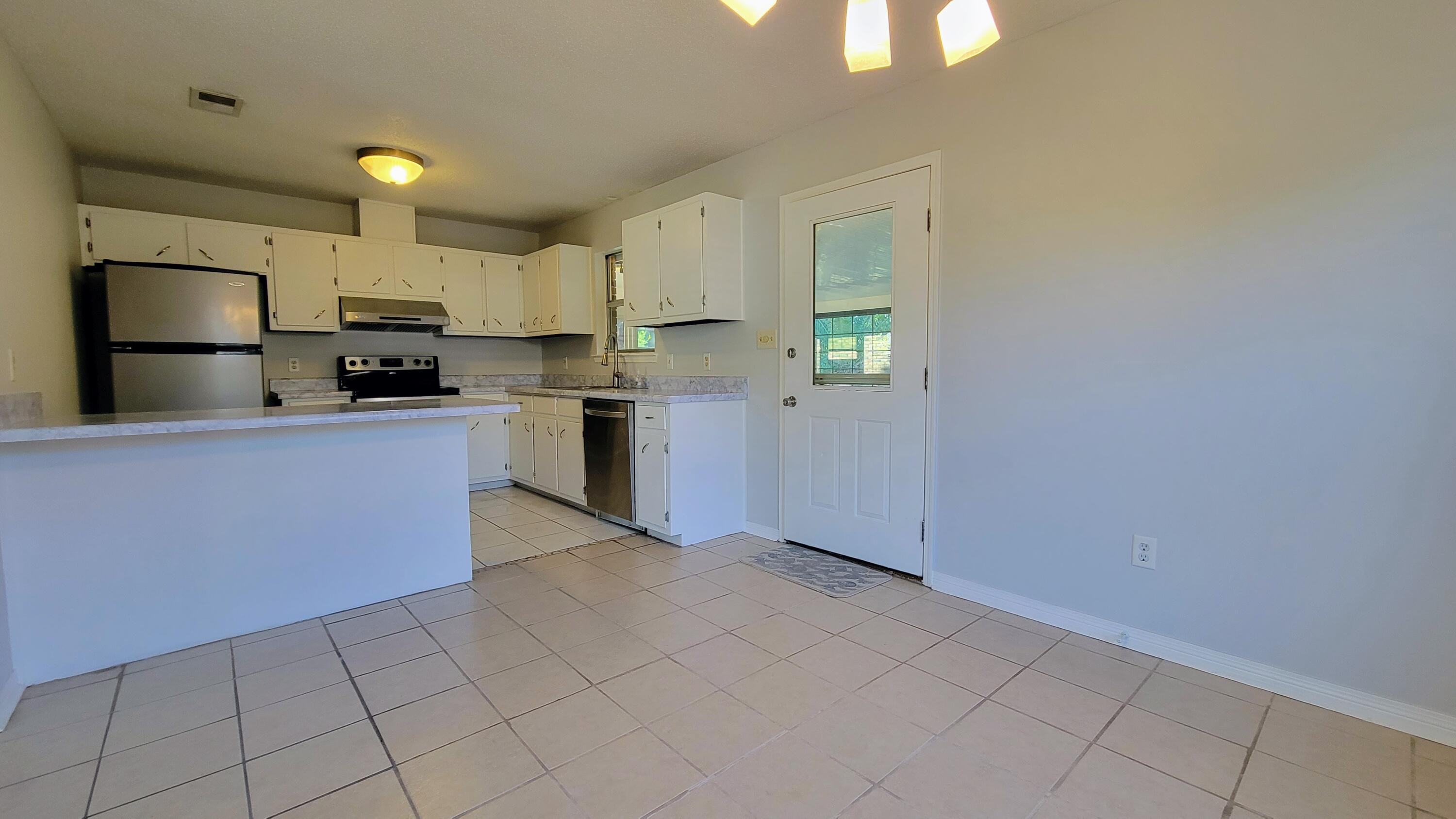 SANTA ROSA SHORES 3RD ADDN - Residential