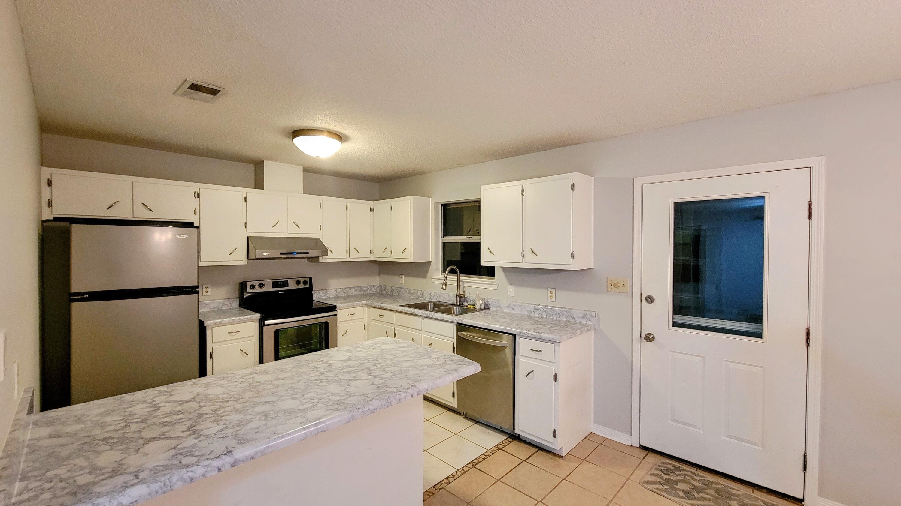 SANTA ROSA SHORES 3RD ADDN - Residential