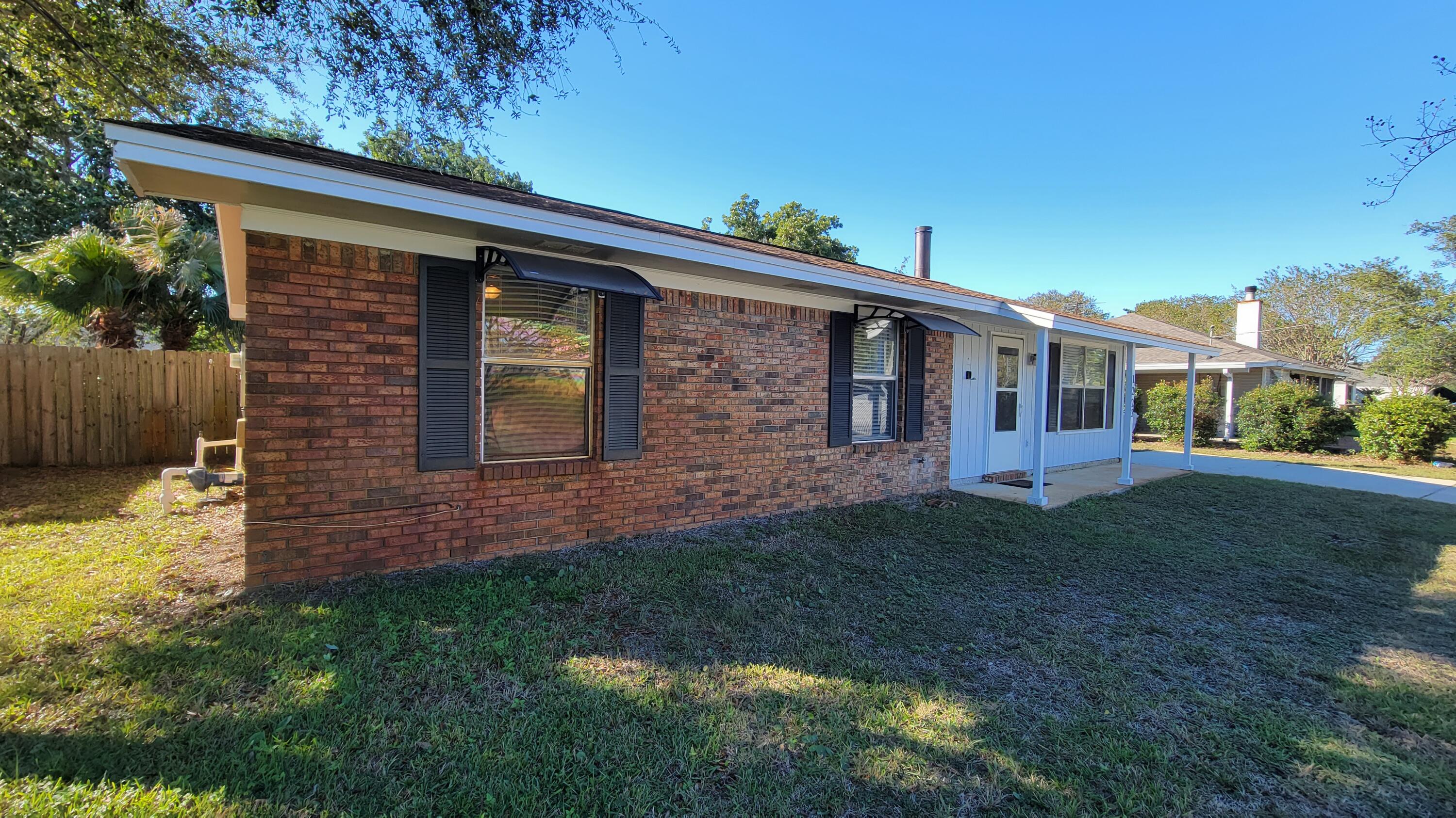 SANTA ROSA SHORES 3RD ADDN - Residential