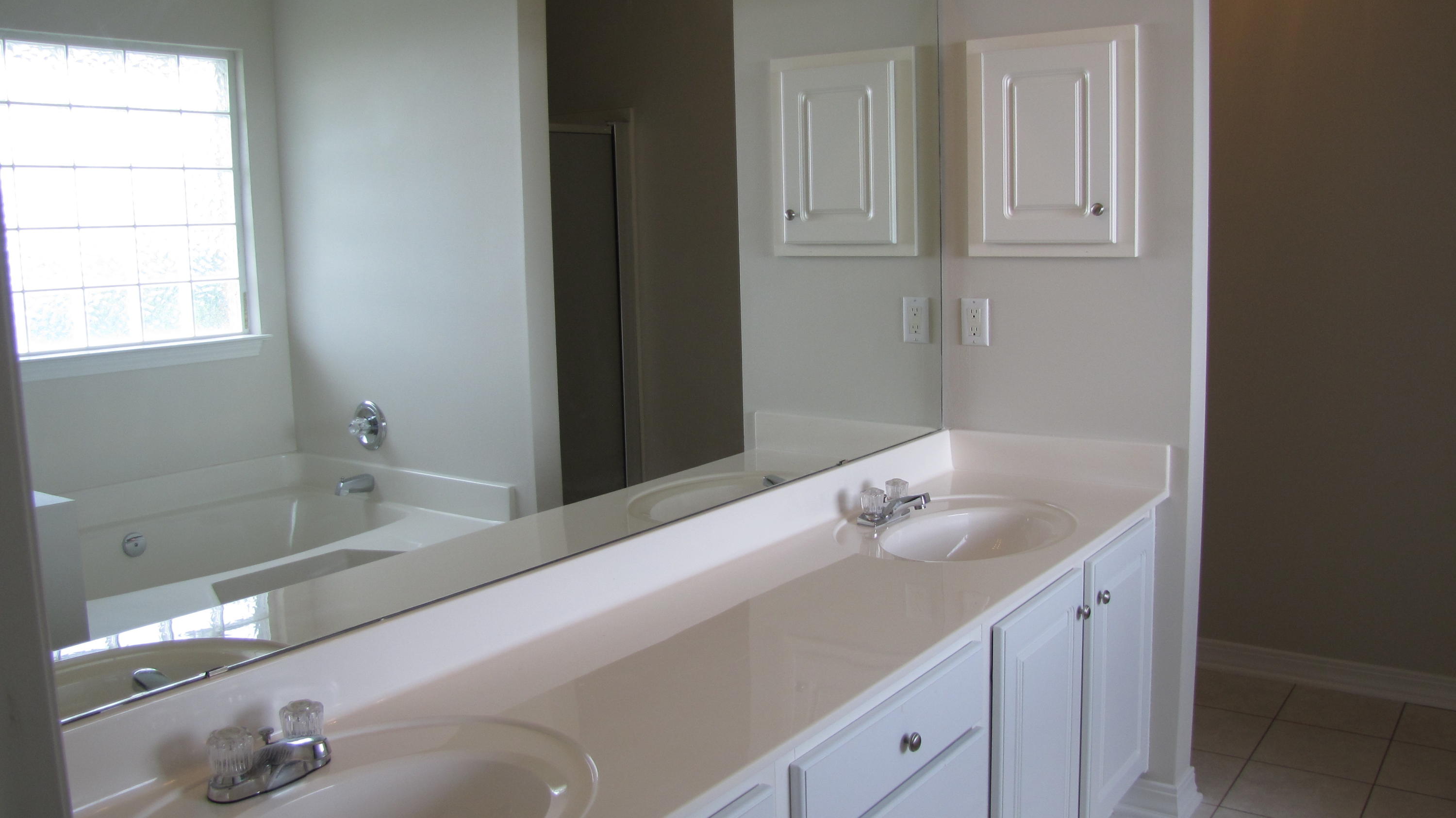 SUNSAIL S/D LOT 35 - Residential Lease