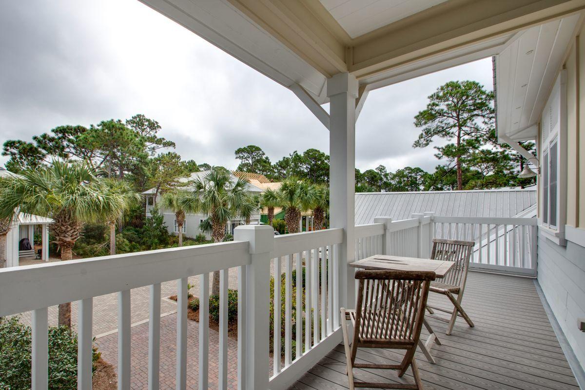 COTTAGES AT EASTERN LAKE - Residential
