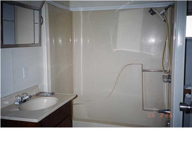 METES & BOUNDS - Residential Lease