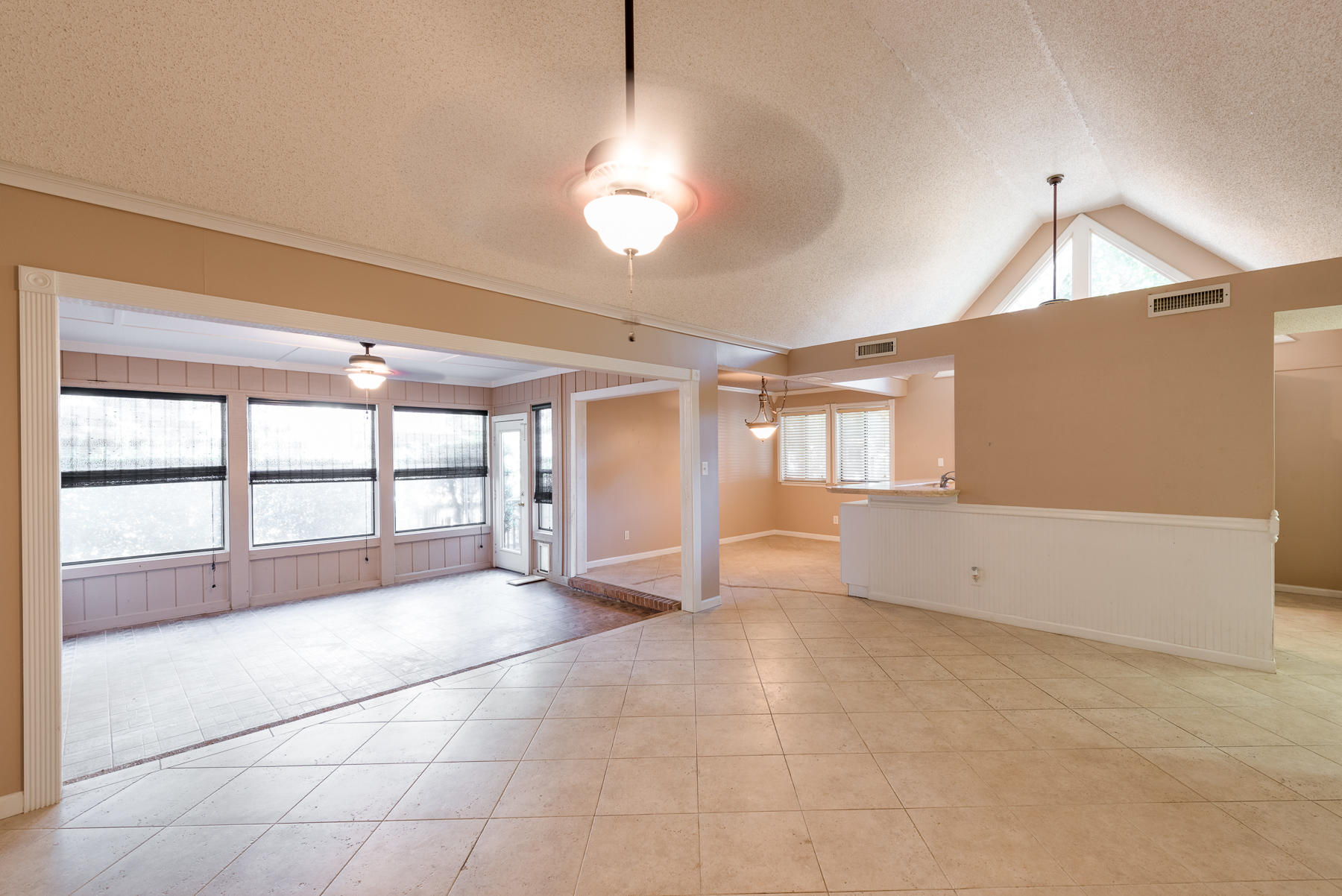 MOSSEY COVE T/H PH 2 - Residential