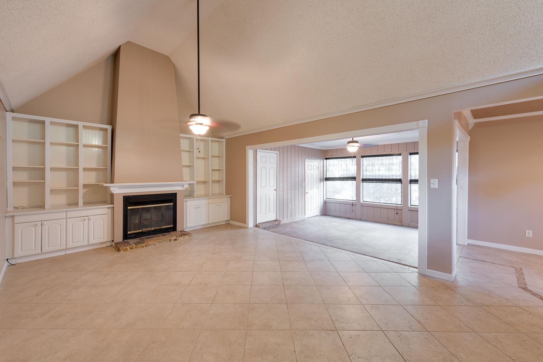 MOSSEY COVE T/H PH 2 - Residential