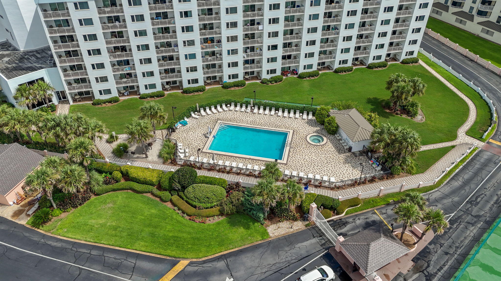 ISLANDER CONDO PH 2 - Residential
