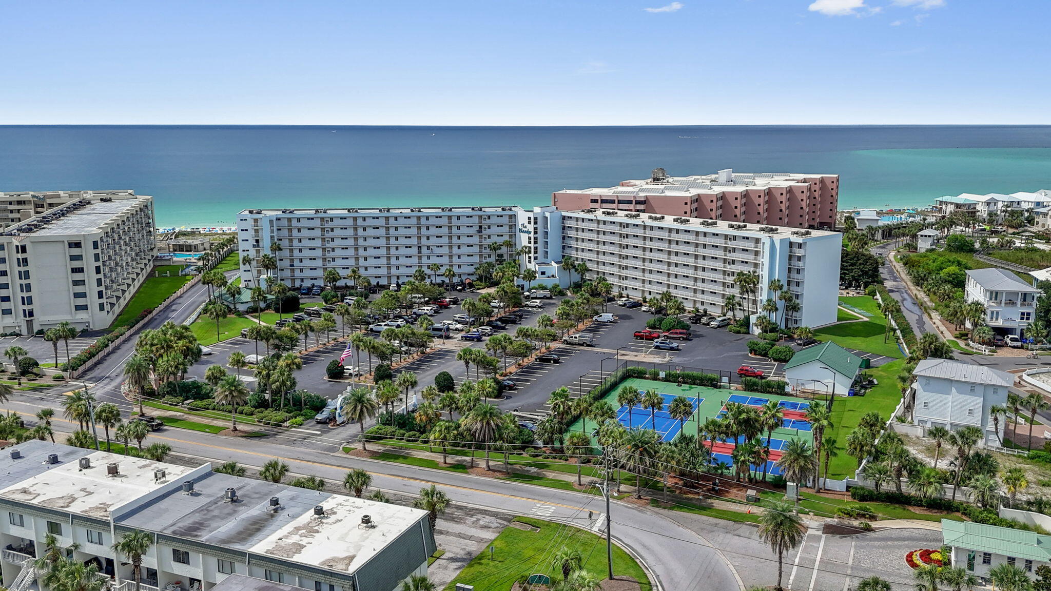 ISLANDER CONDO PH 2 - Residential