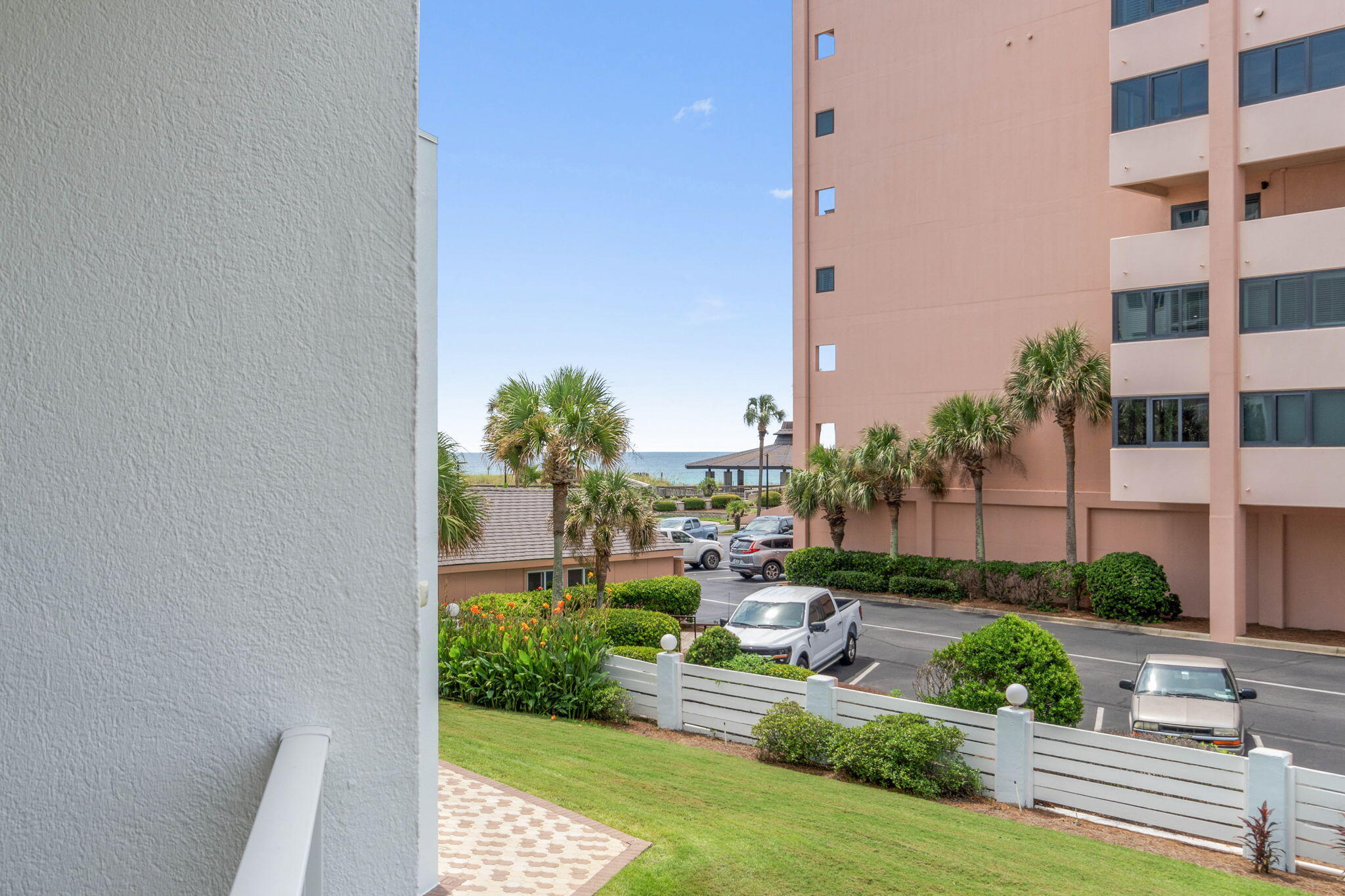 ISLANDER CONDO PH 2 - Residential