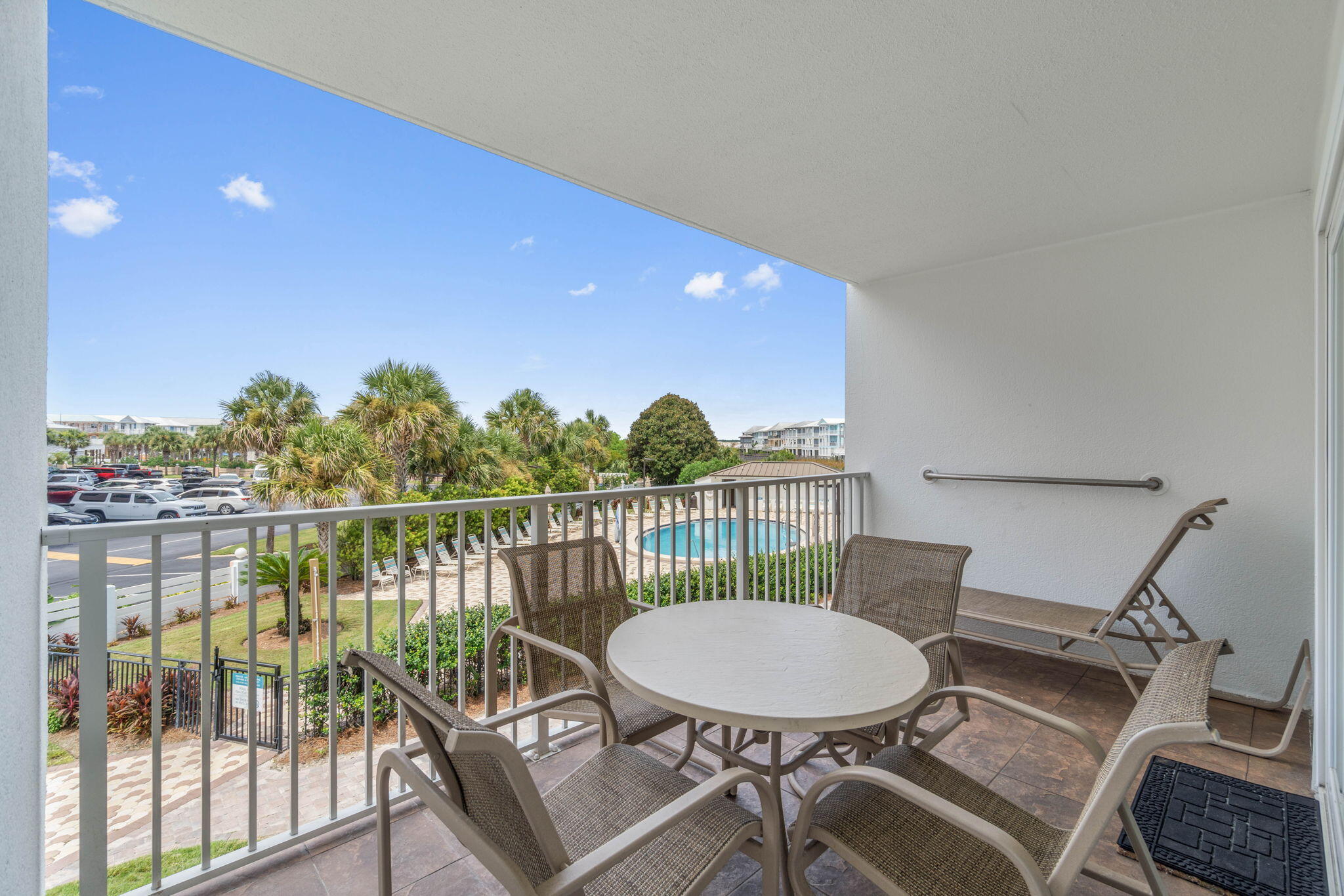 ISLANDER CONDO PH 2 - Residential