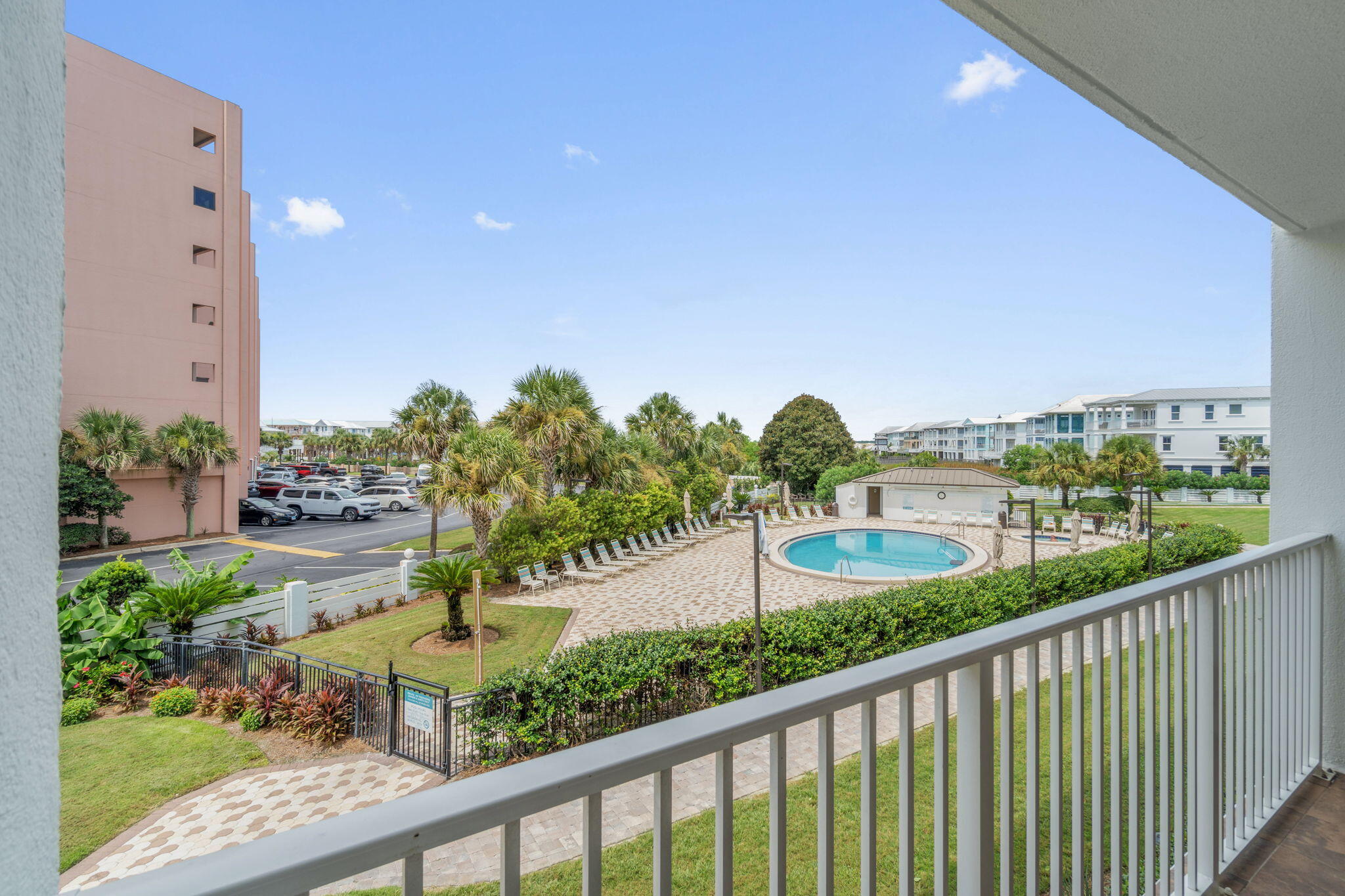 ISLANDER CONDO PH 2 - Residential