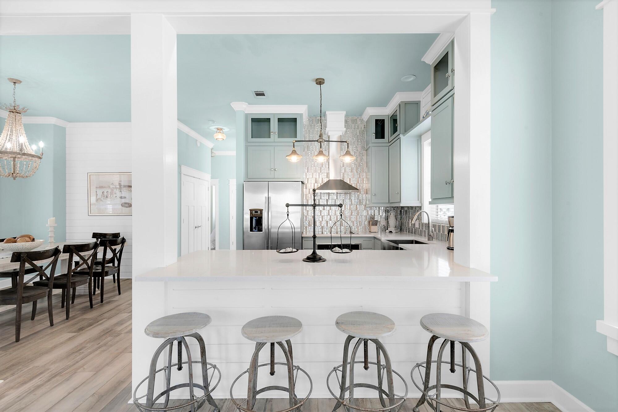 EMERALD WATERS VILLAGE - Residential