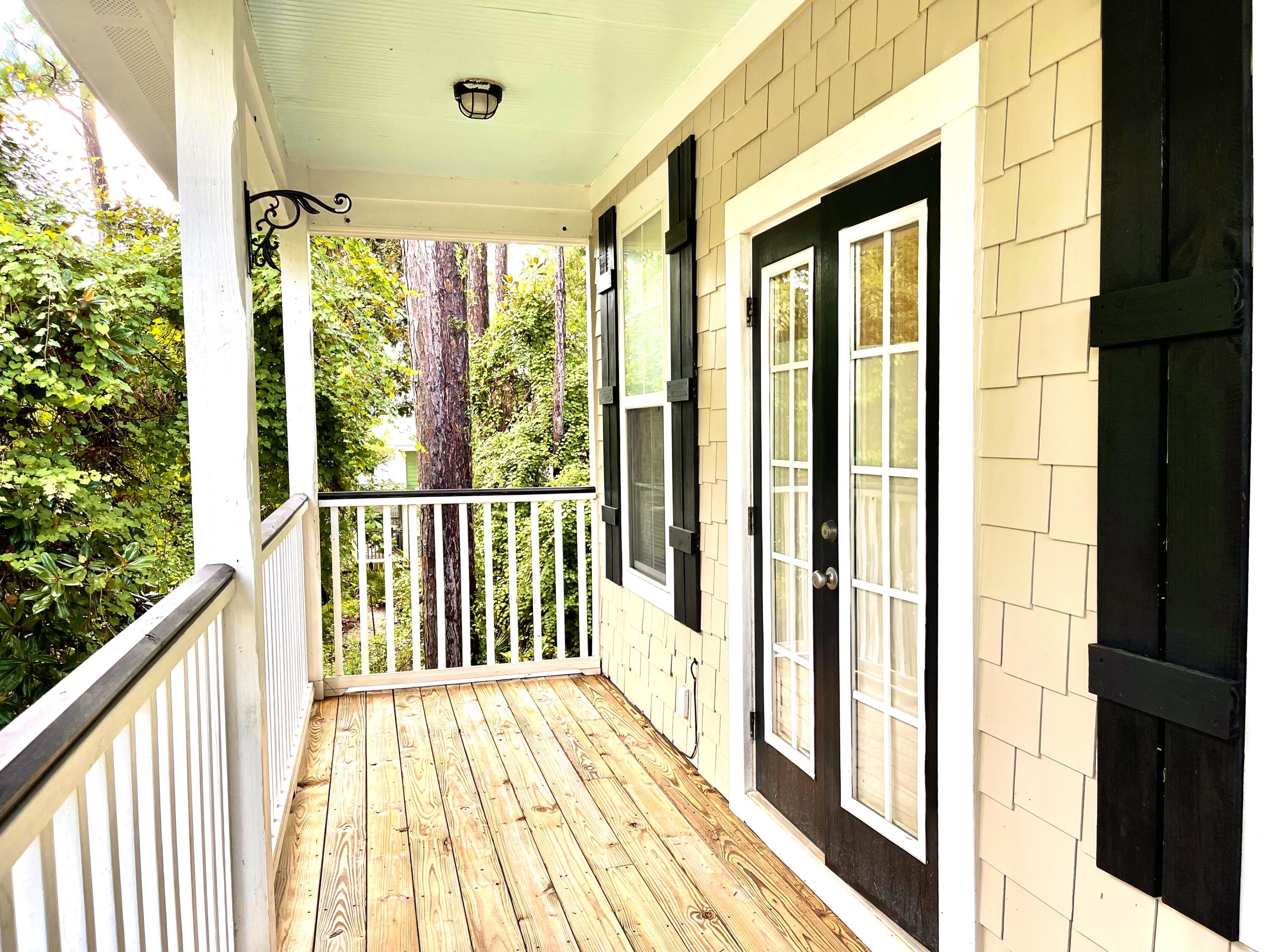 TOWN OF SANTA ROSA - Residential