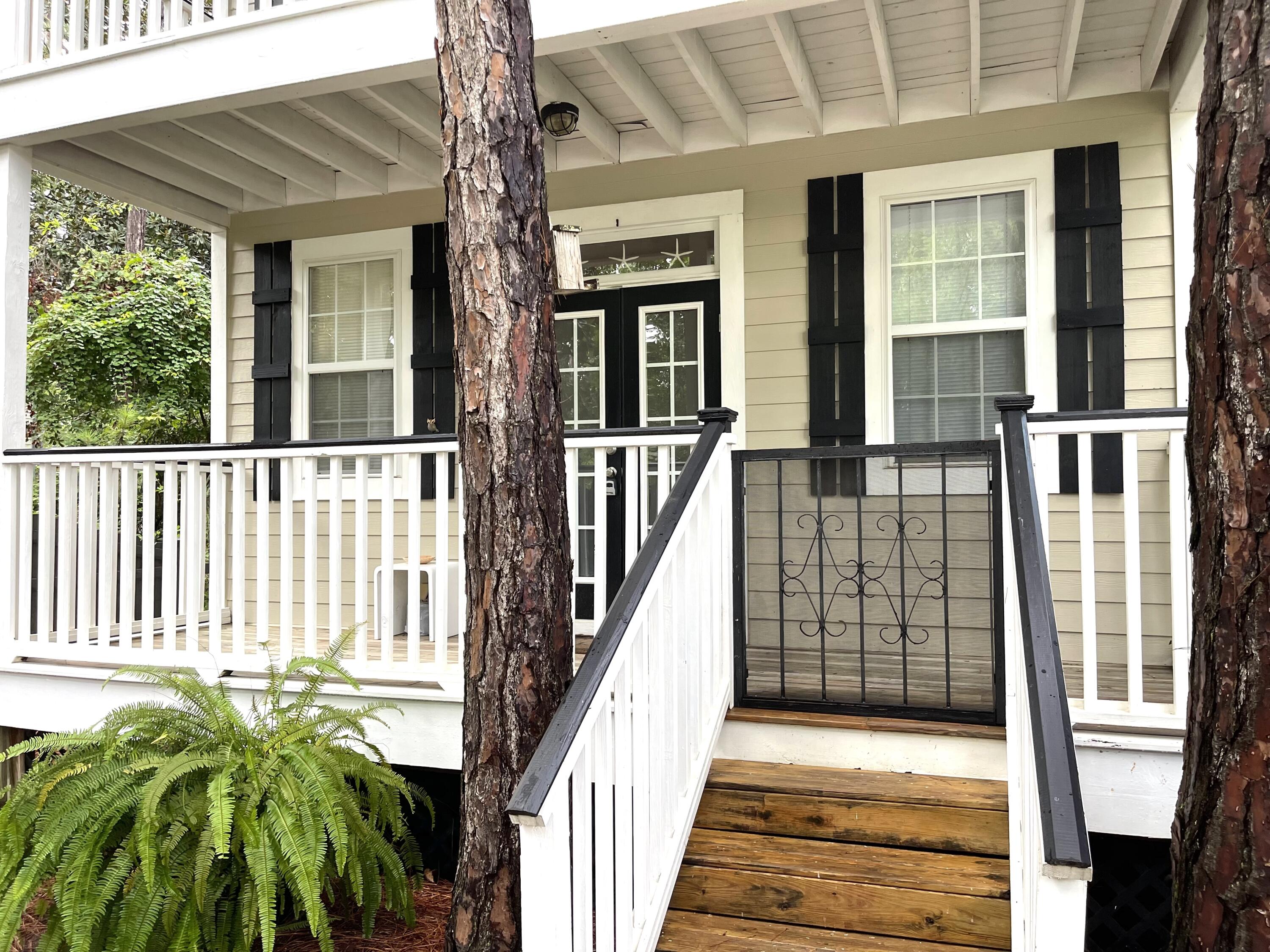 TOWN OF SANTA ROSA - Residential