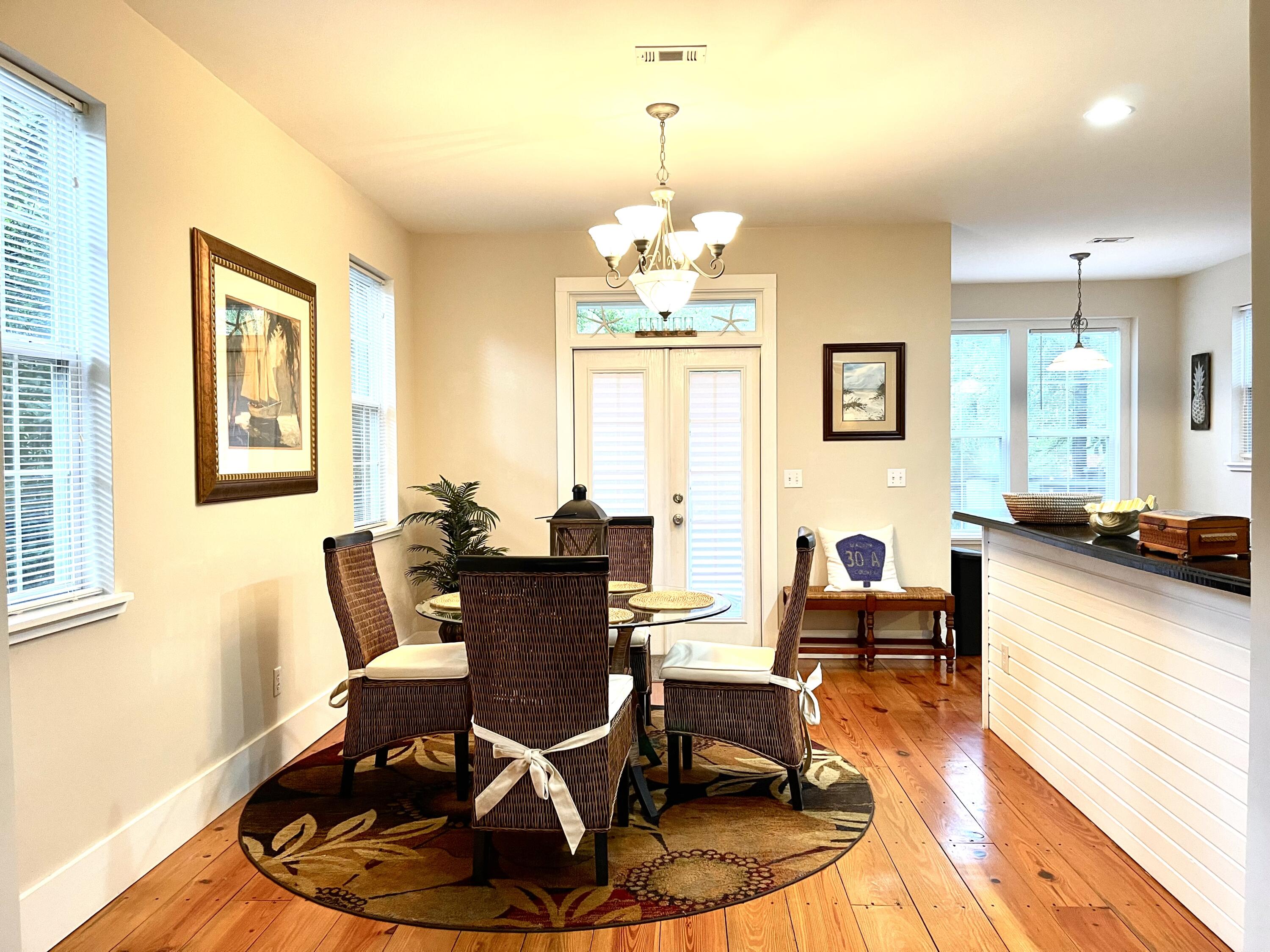 TOWN OF SANTA ROSA - Residential