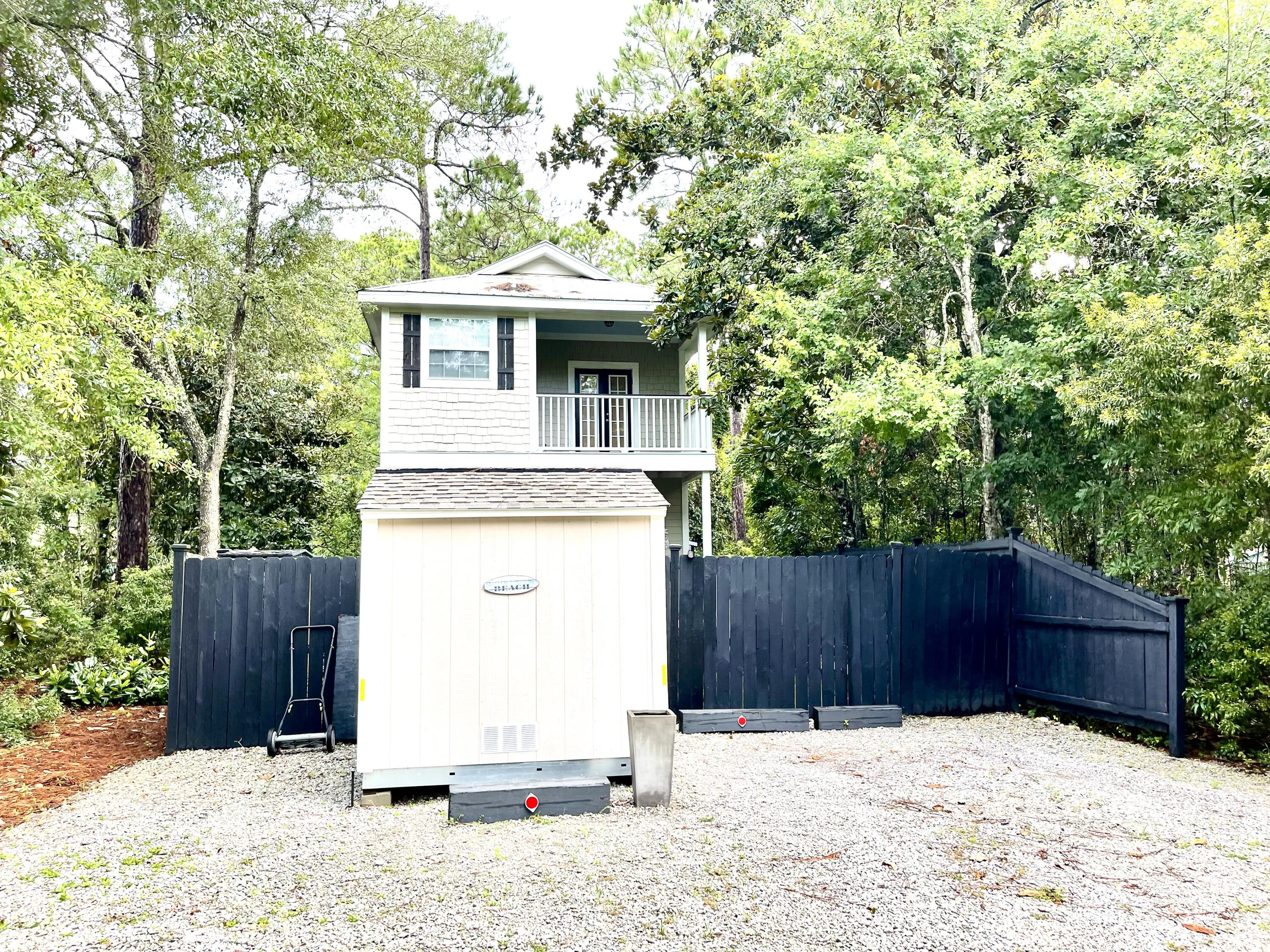 TOWN OF SANTA ROSA - Residential