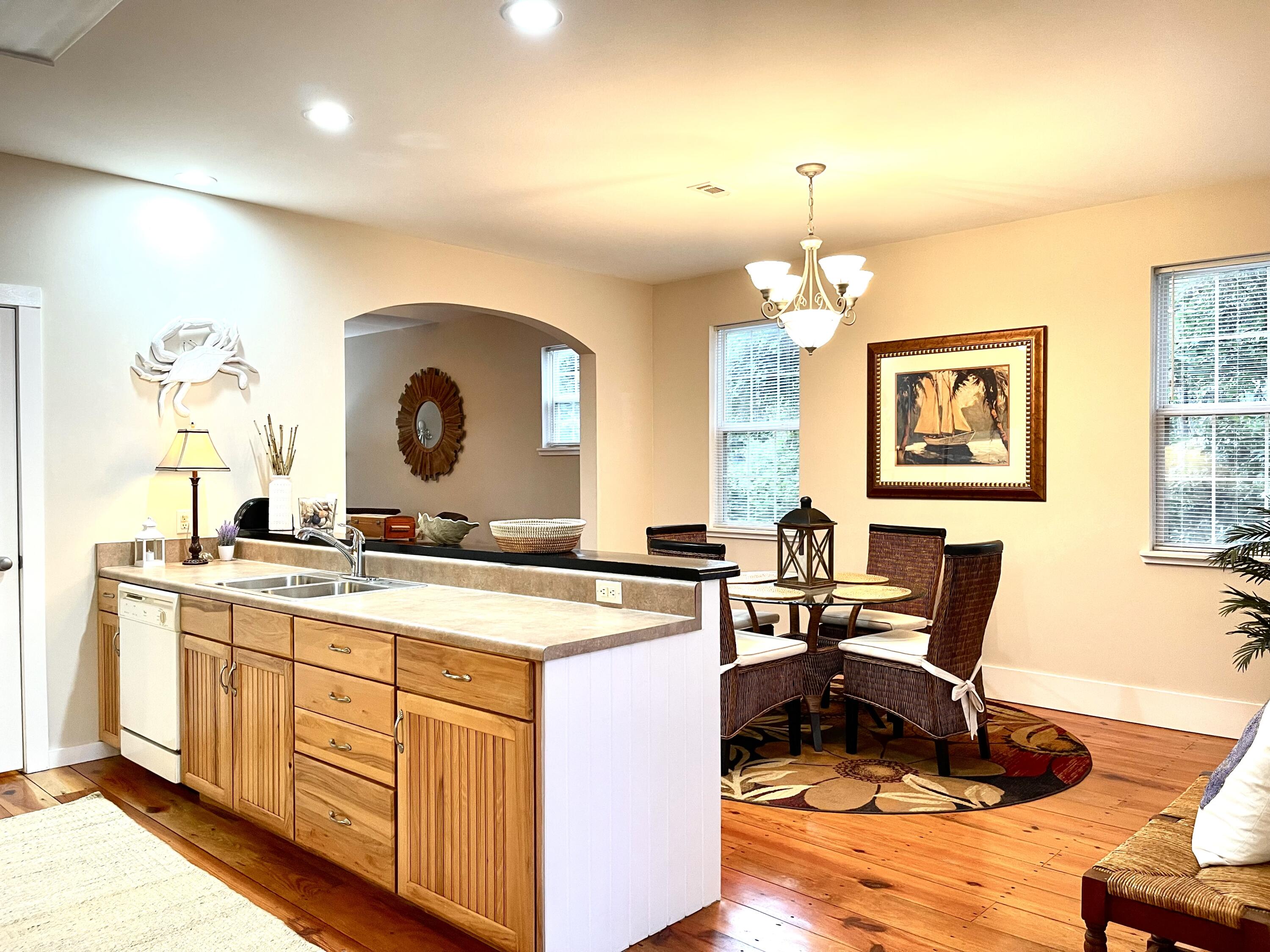 TOWN OF SANTA ROSA - Residential